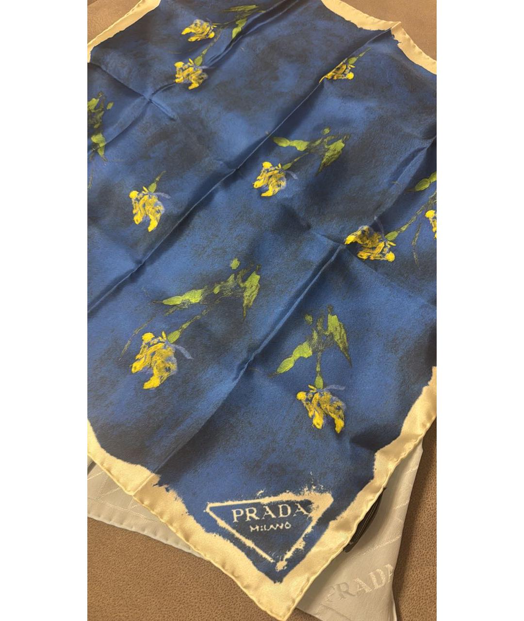 PRADA Синий шелковый платок, фото 6