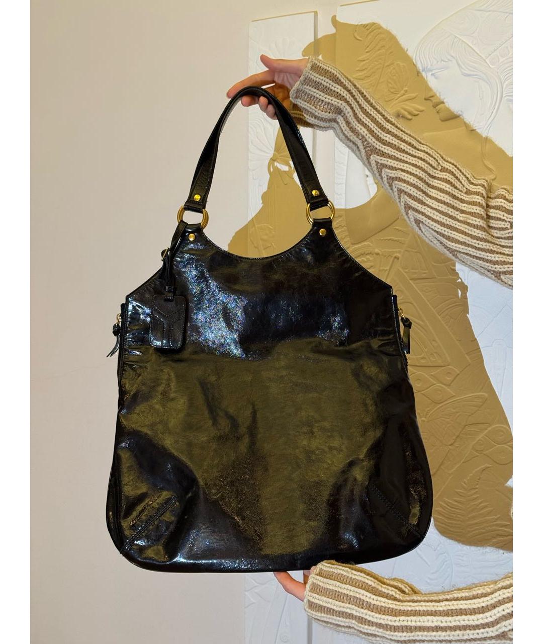 SAINT LAURENT Черная сумка тоут из лакированной кожи, фото 2