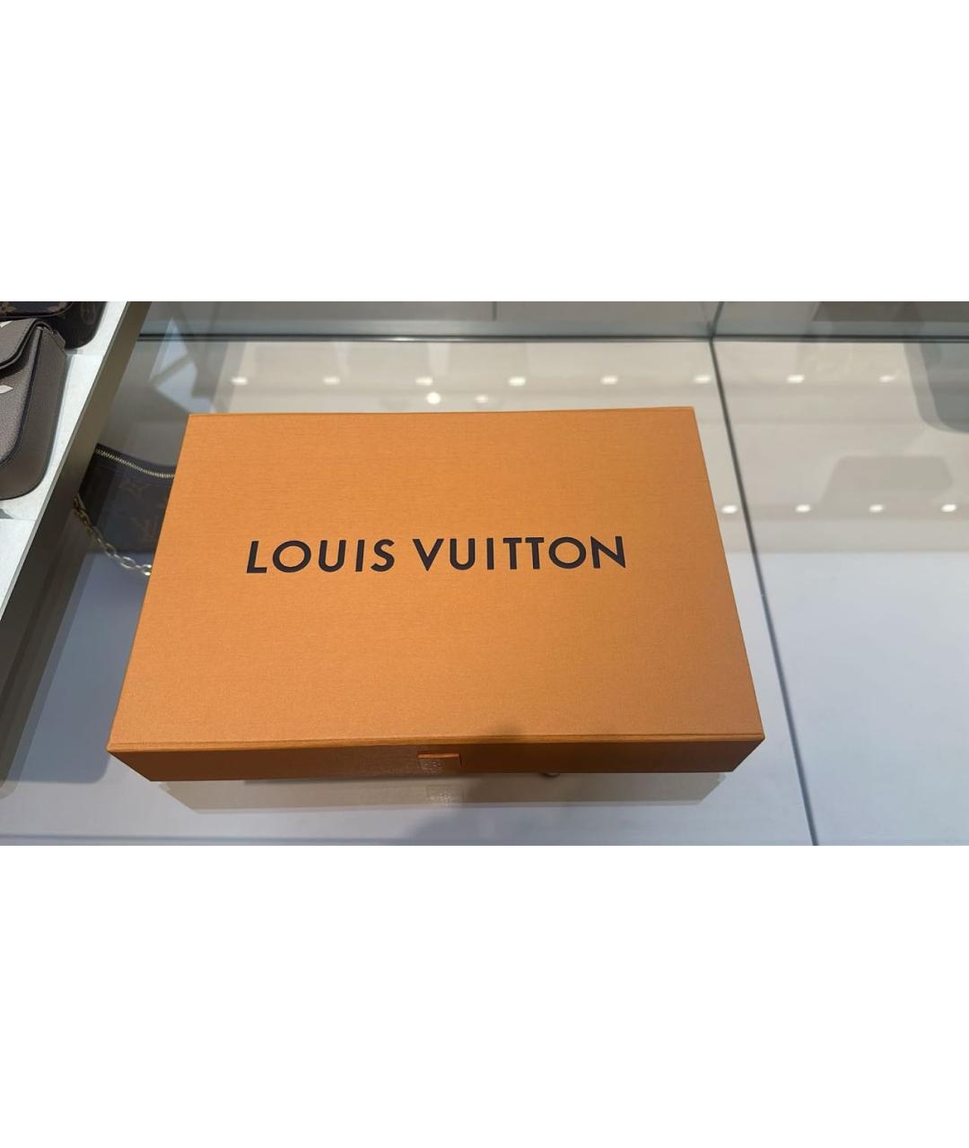 LOUIS VUITTON Черный шелковый платок, фото 5