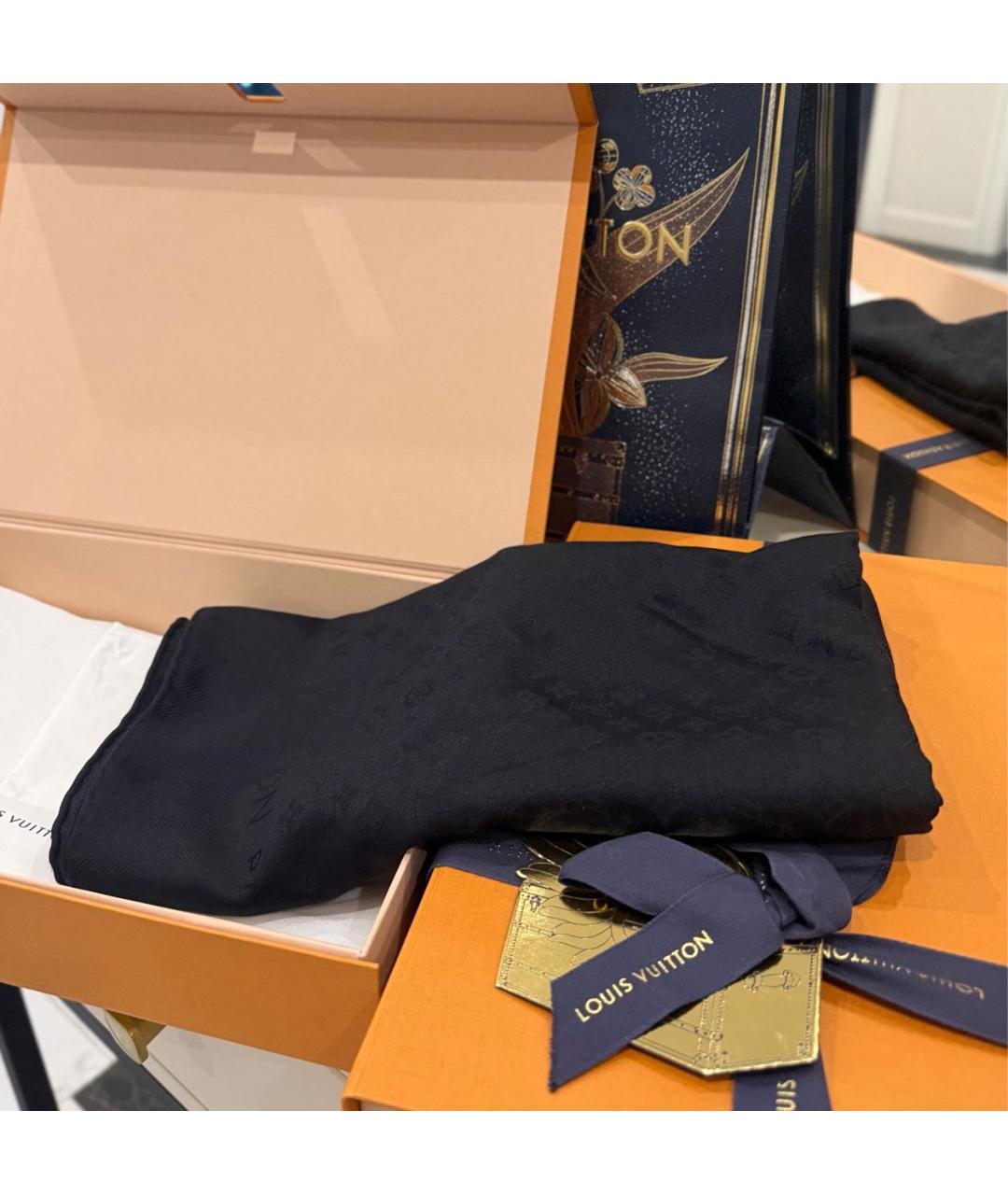LOUIS VUITTON Черный шелковый платок, фото 7