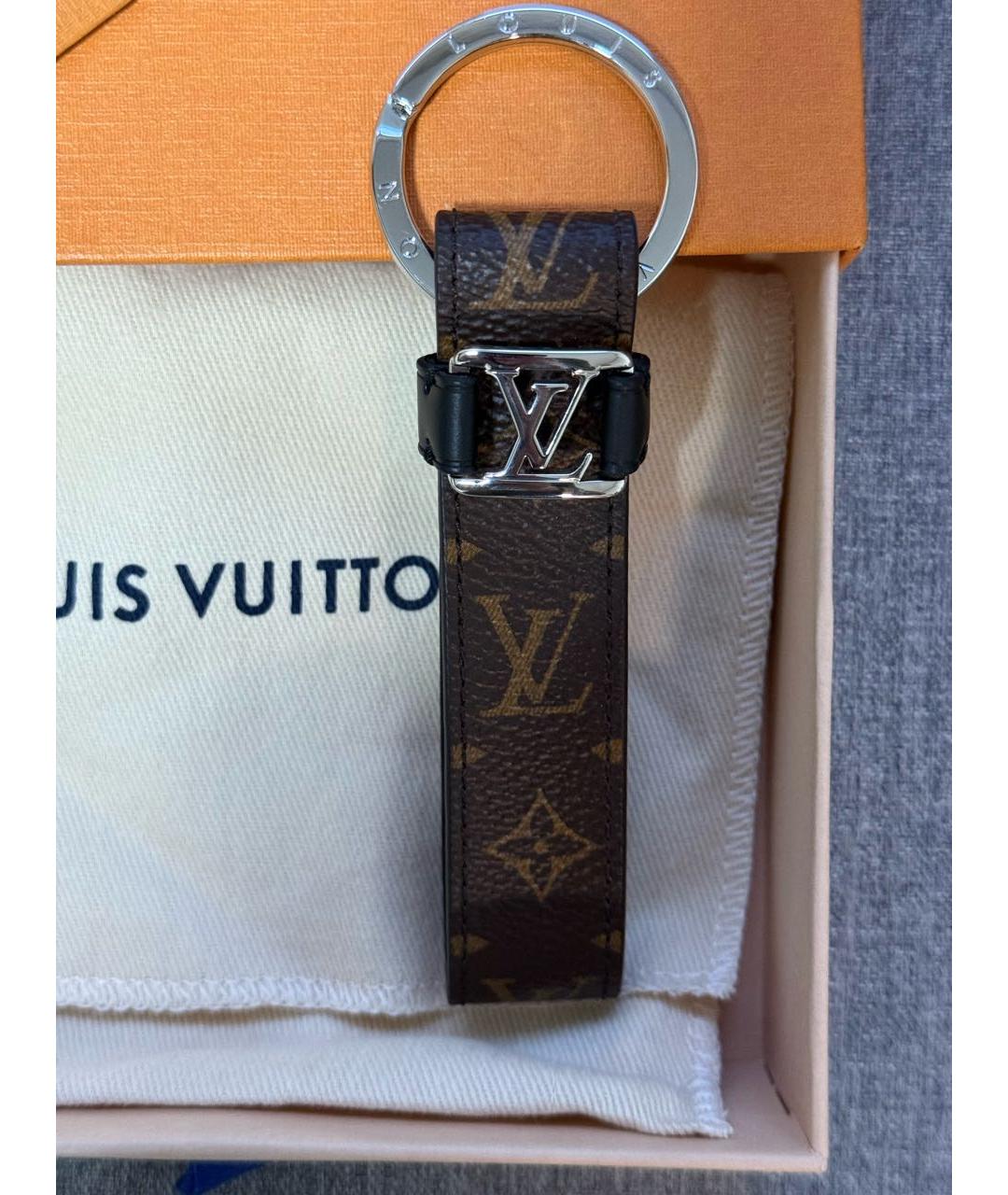 LOUIS VUITTON Коричневый брелок, фото 3