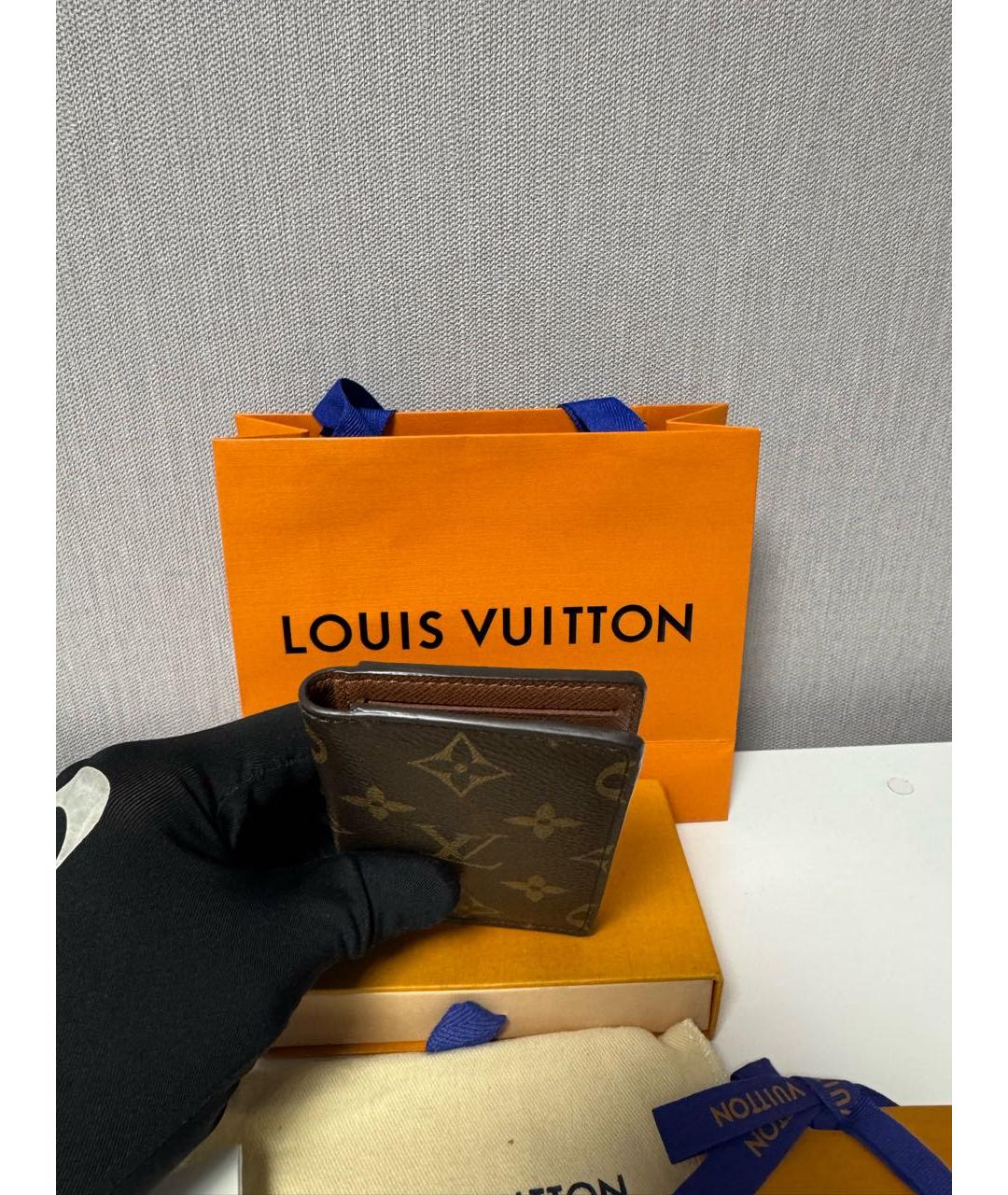 LOUIS VUITTON Коричневый кошелек, фото 3