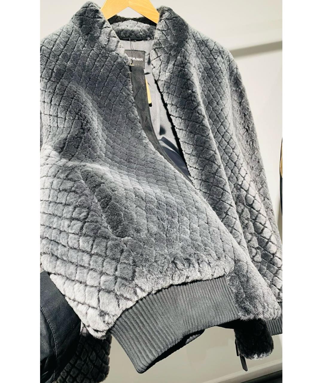 EMPORIO ARMANI Серая меховая куртка, фото 7