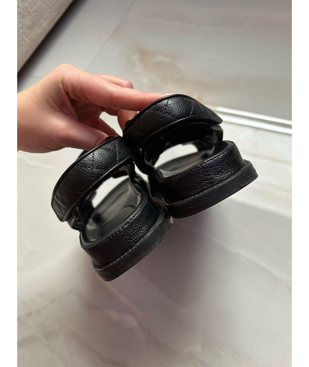 CHANEL Черные кожаные сандалии, фото 7