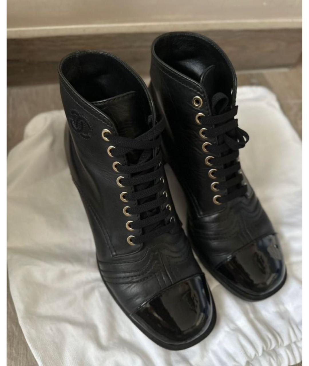 CHANEL Черные кожаные ботинки, фото 2