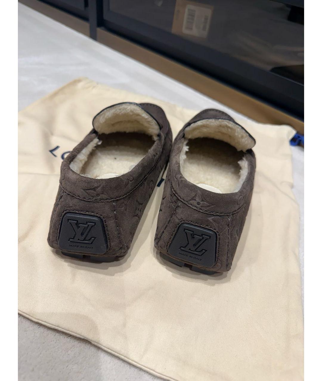 LOUIS VUITTON Коричневые замшевые мокасины, фото 4
