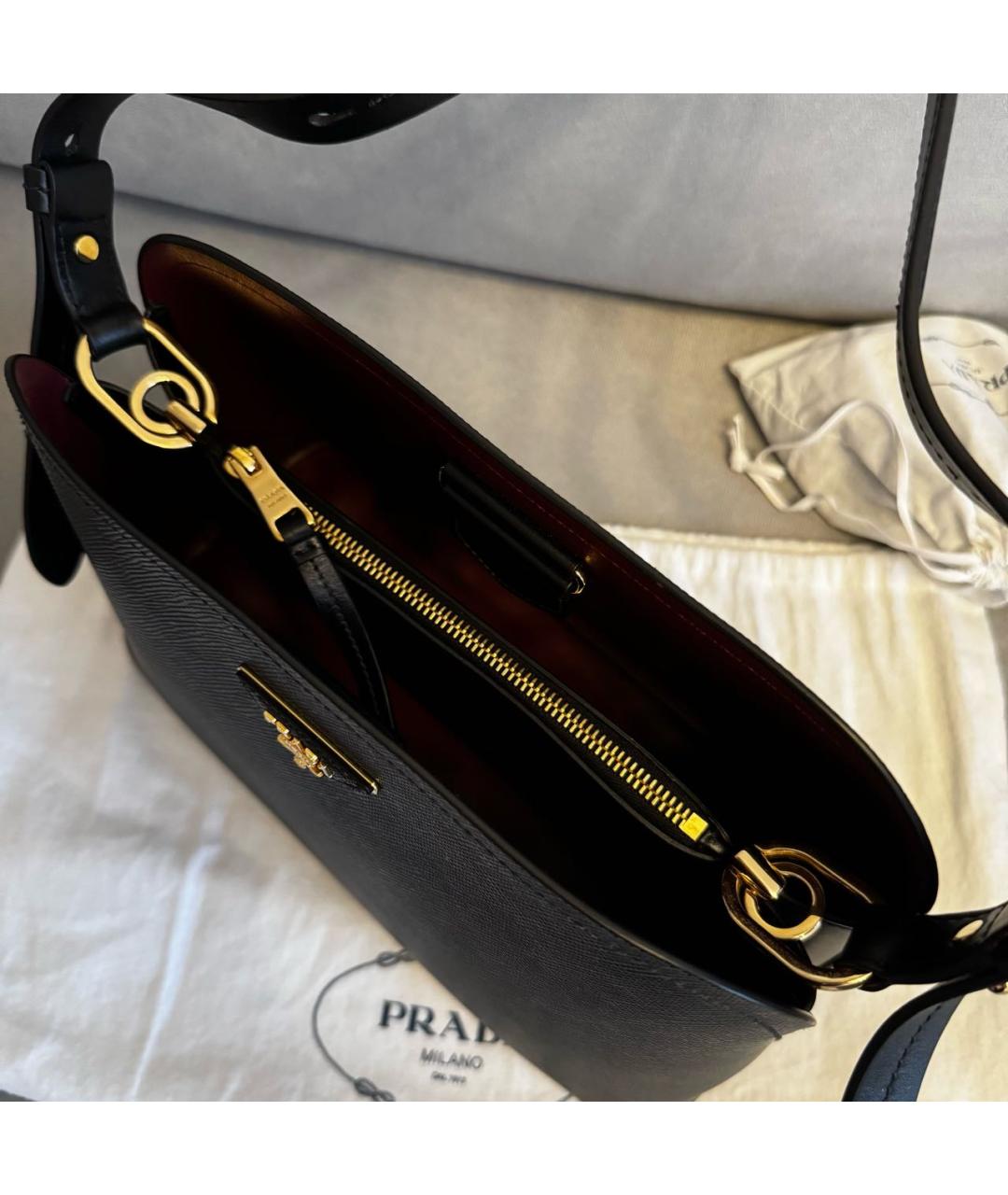 PRADA Черная кожаная сумка через плечо, фото 6