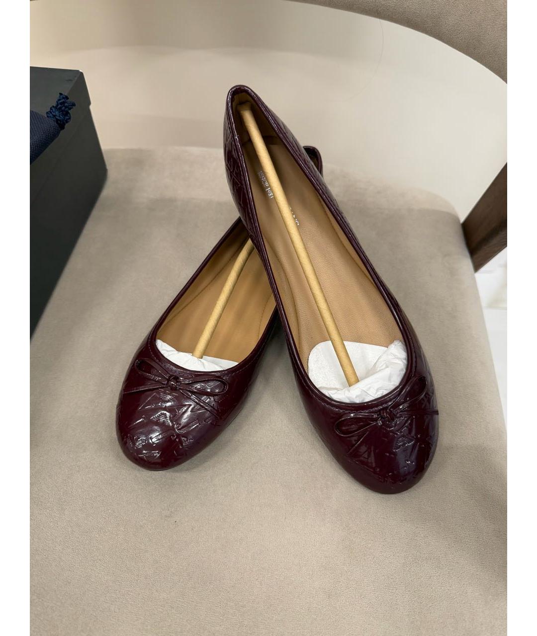 ARMANI JEANS Бордовые кожаные балетки, фото 3