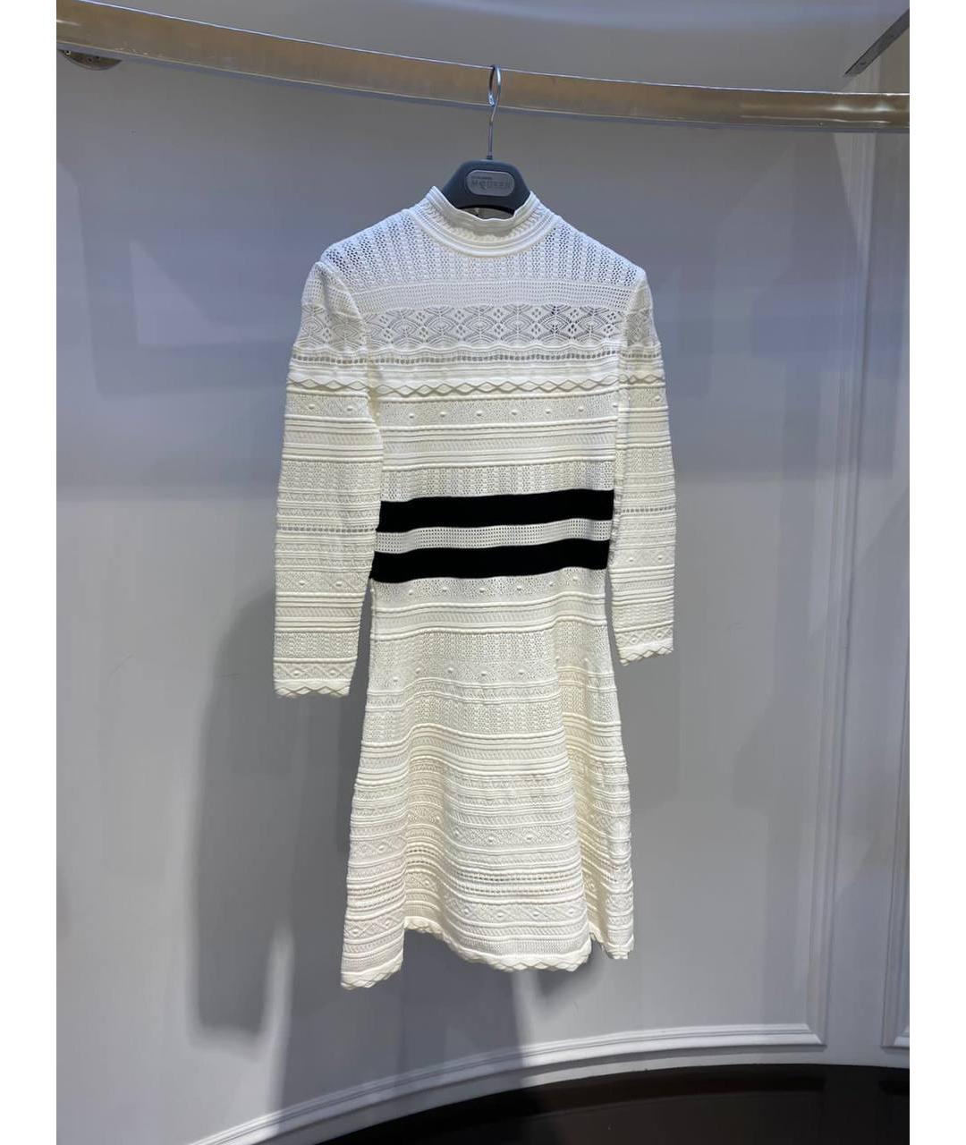 ALEXANDER MCQUEEN Белое вискозное повседневное платье, фото 2