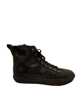 LOUIS VUITTON Кеды