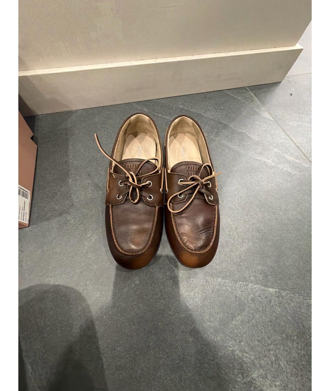 MIU MIU Коричневые кожаные мокасины, фото 2