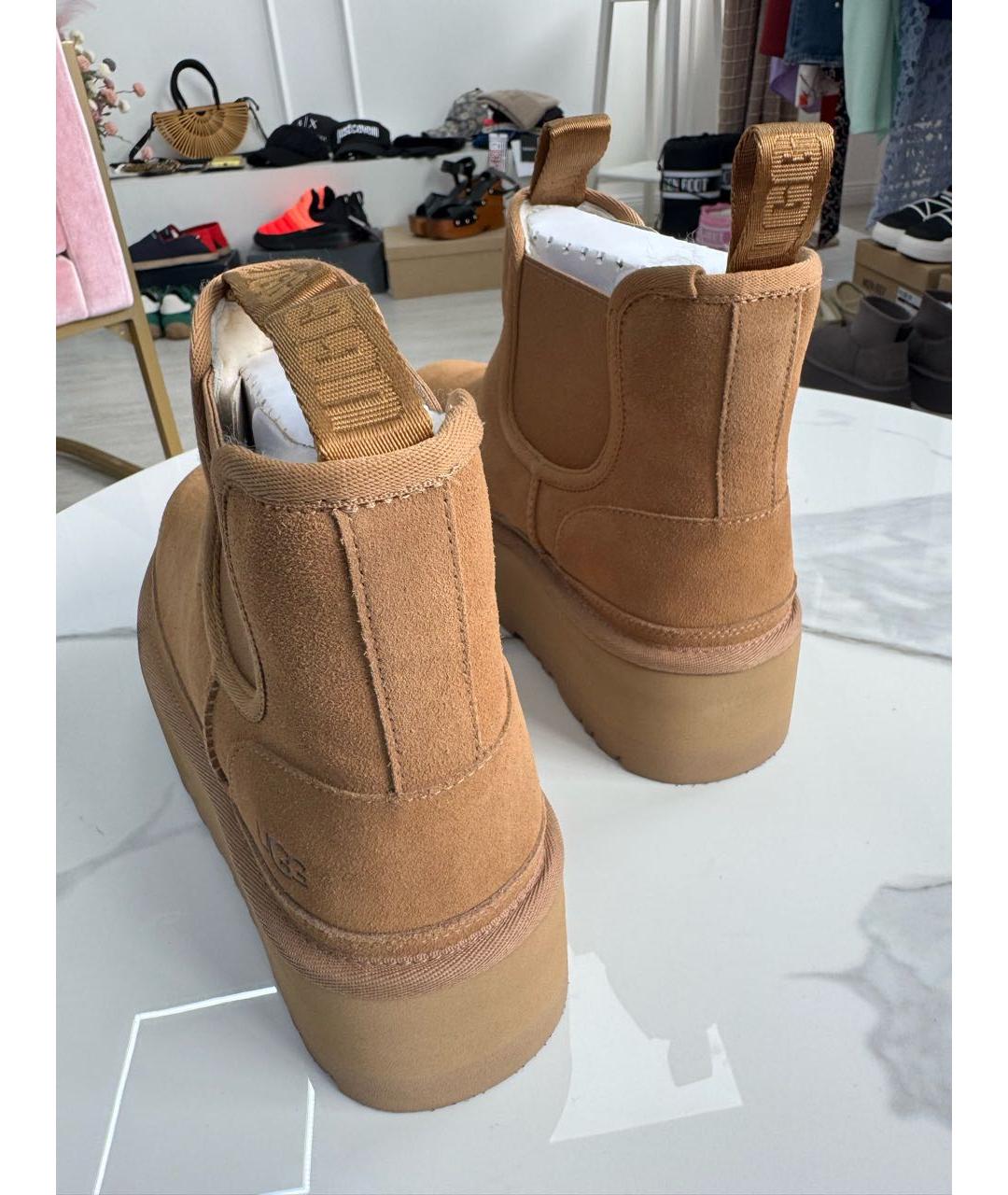 UGG AUSTRALIA Коричневые замшевые ботинки, фото 3