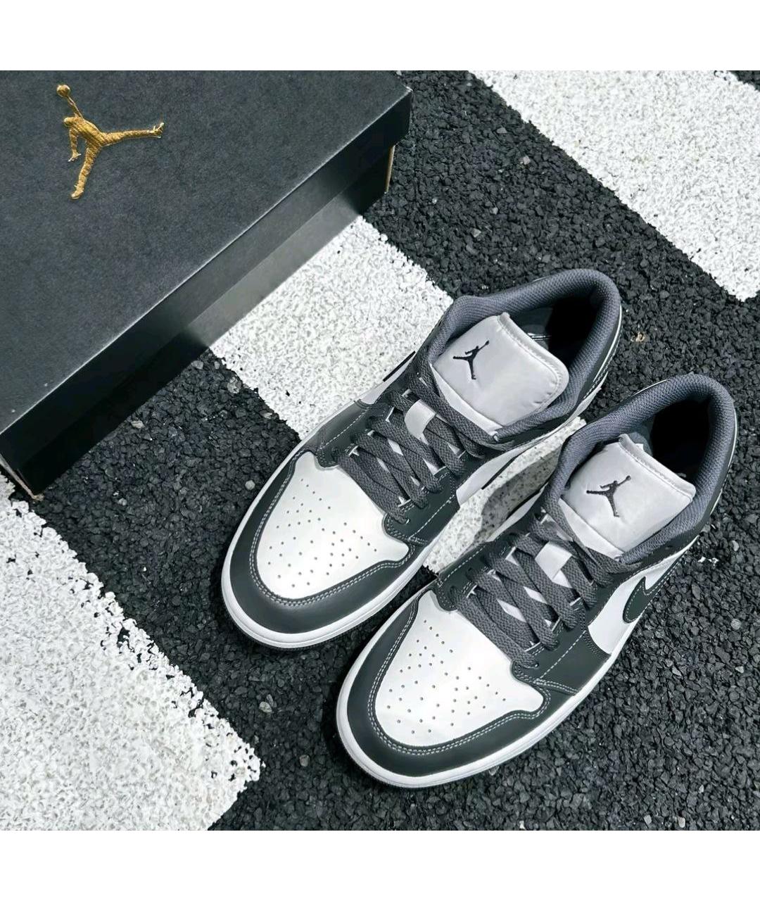 JORDAN Серые кожаные кроссовки, фото 2