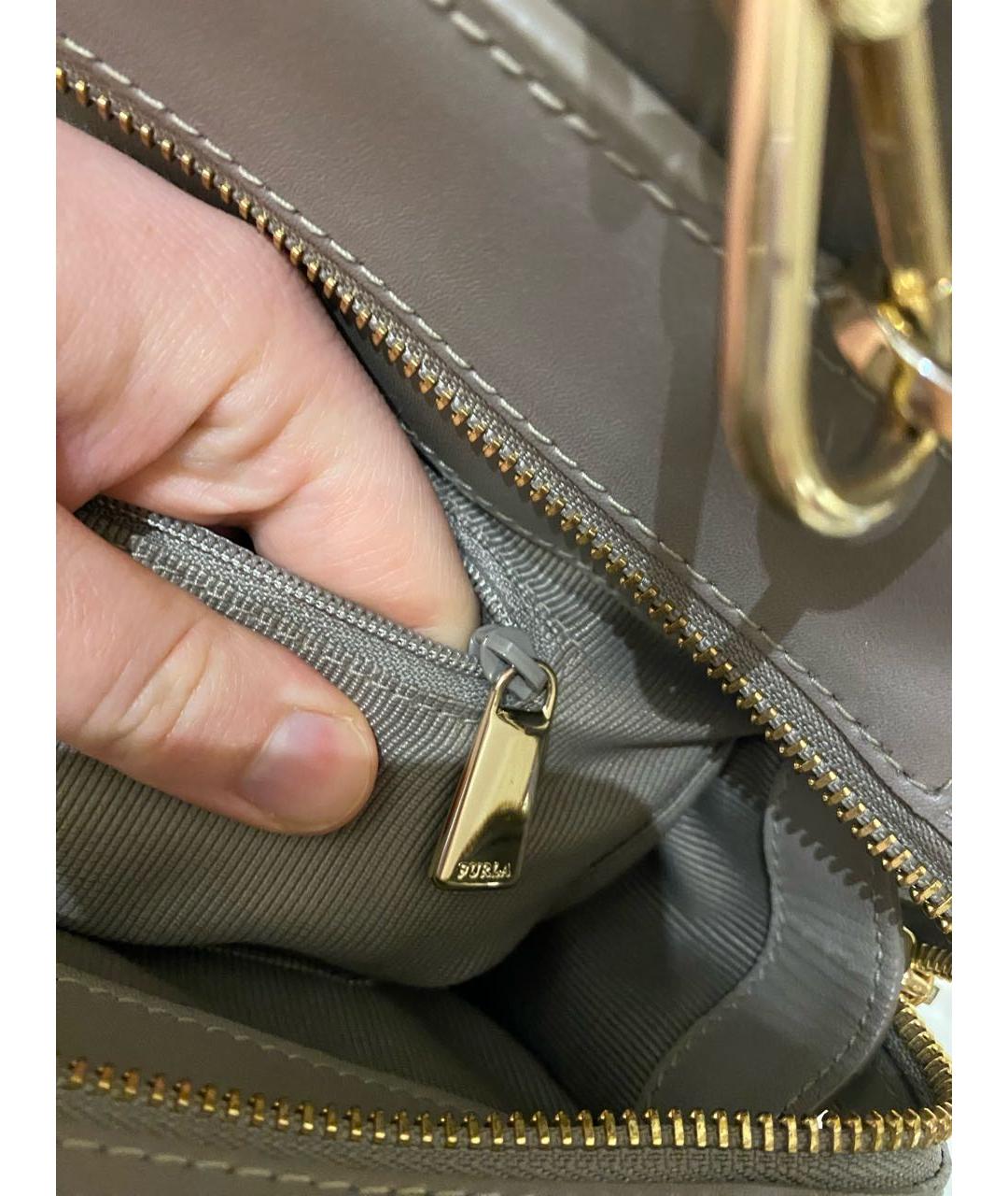 FURLA Серая кожаная сумка с короткими ручками, фото 3