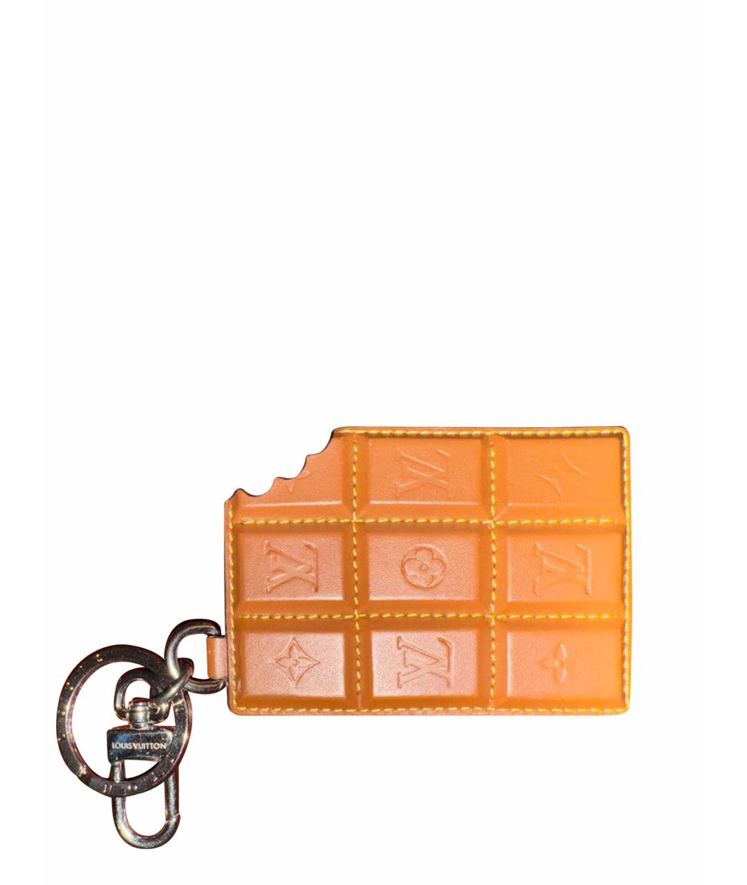 LOUIS VUITTON Коричневый брелок, фото 1