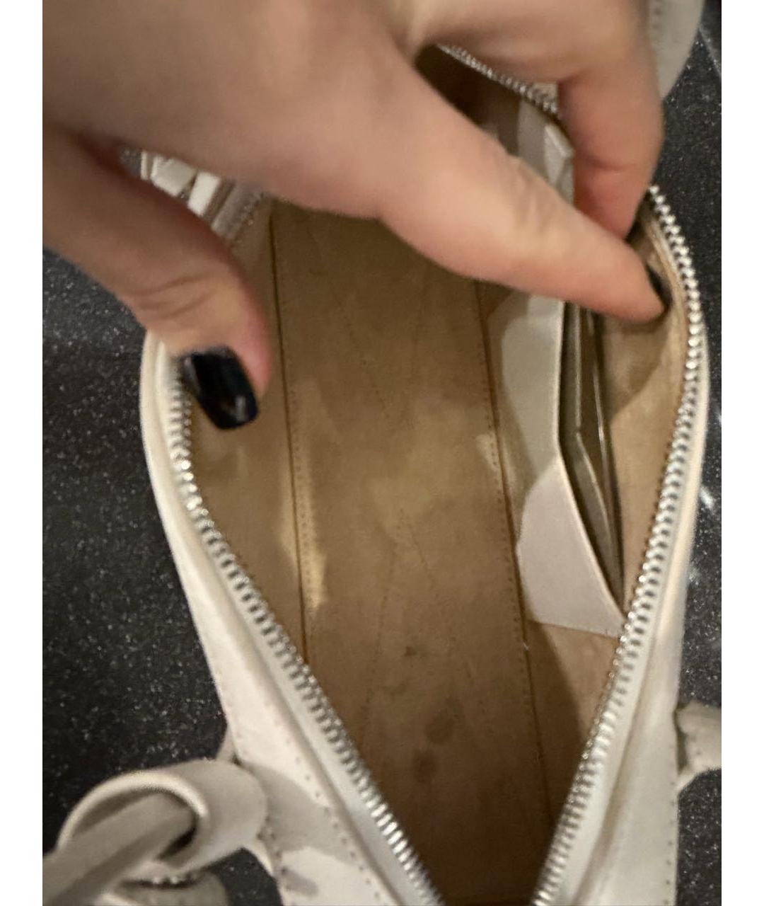 ALAIA Белая кожаная сумка с короткими ручками, фото 4