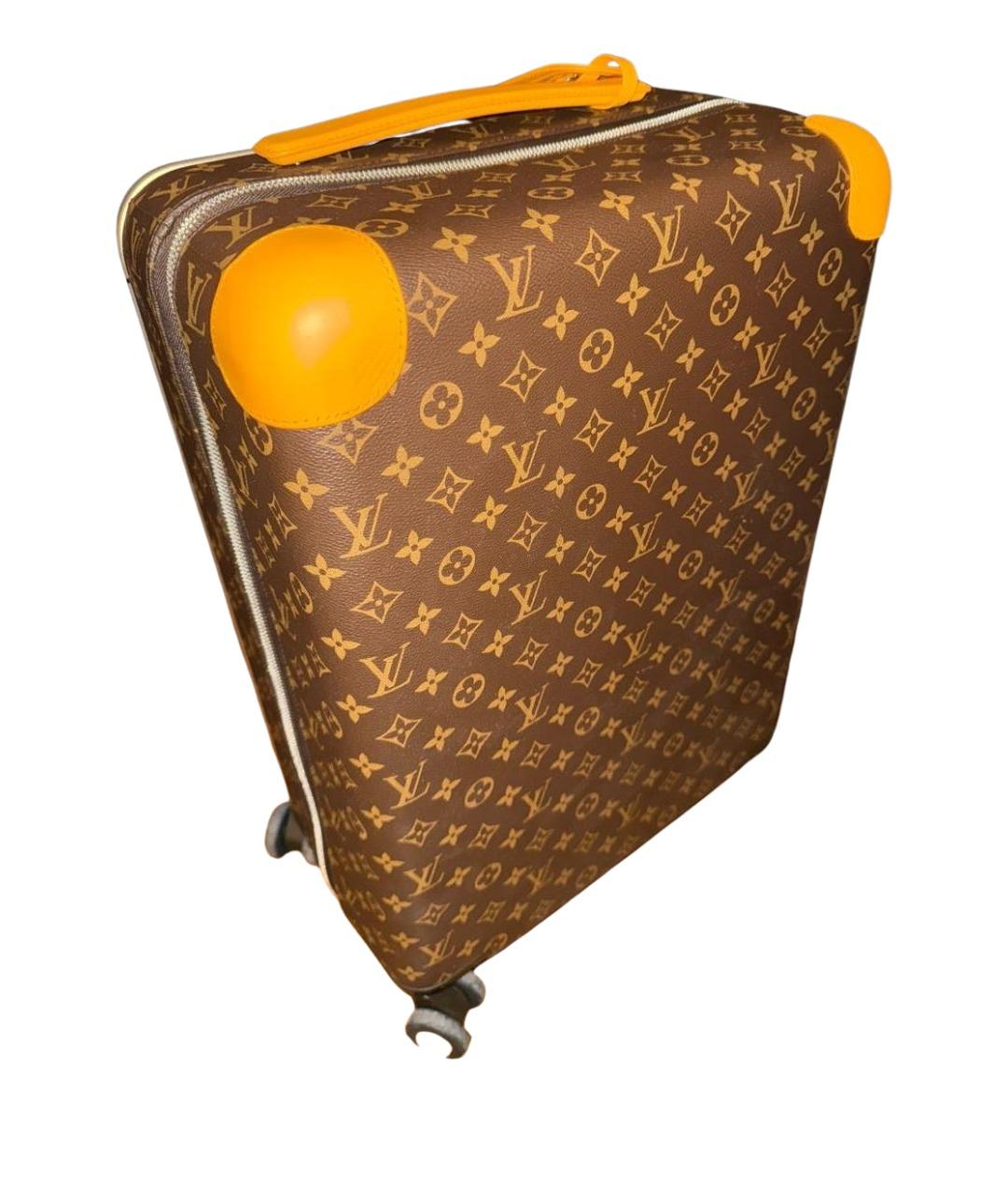 LOUIS VUITTON Коричневый чемодан, фото 1