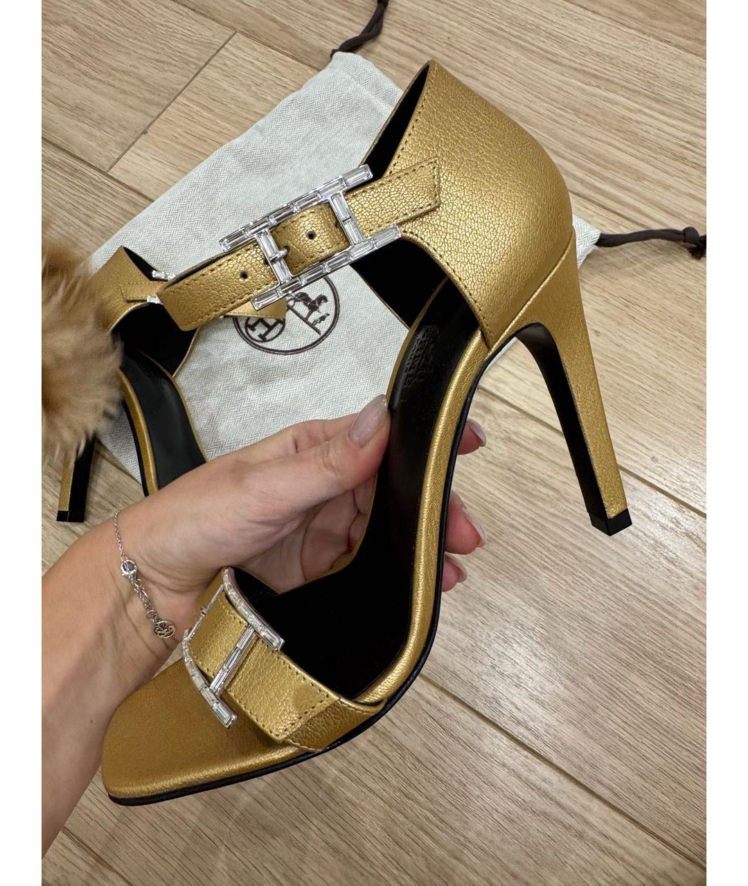 HERMES Золотые кожаные босоножки, фото 3