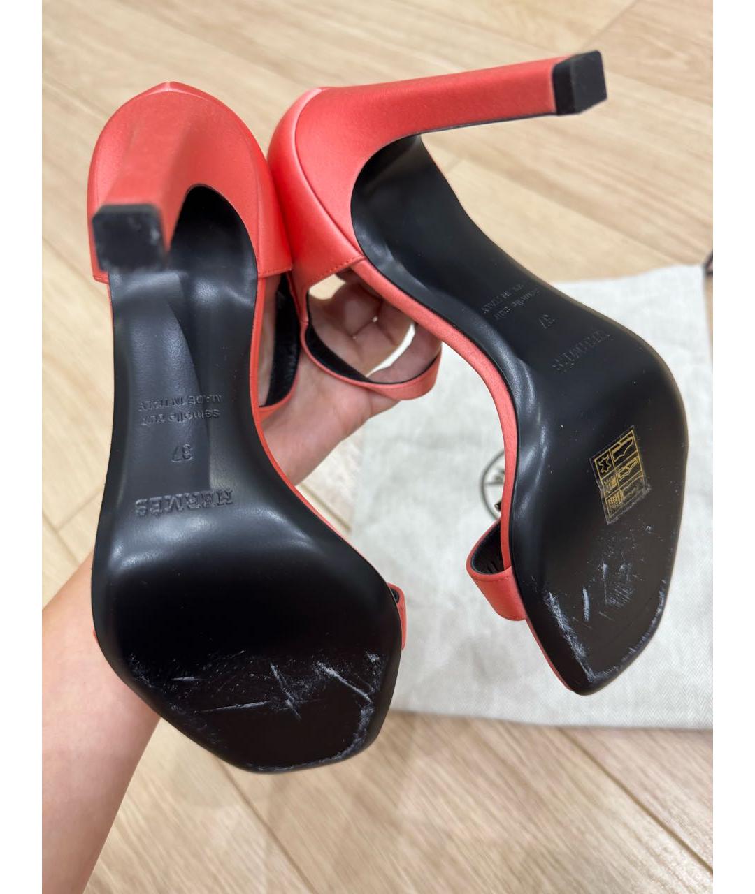 HERMES Коралловые текстильные босоножки, фото 5