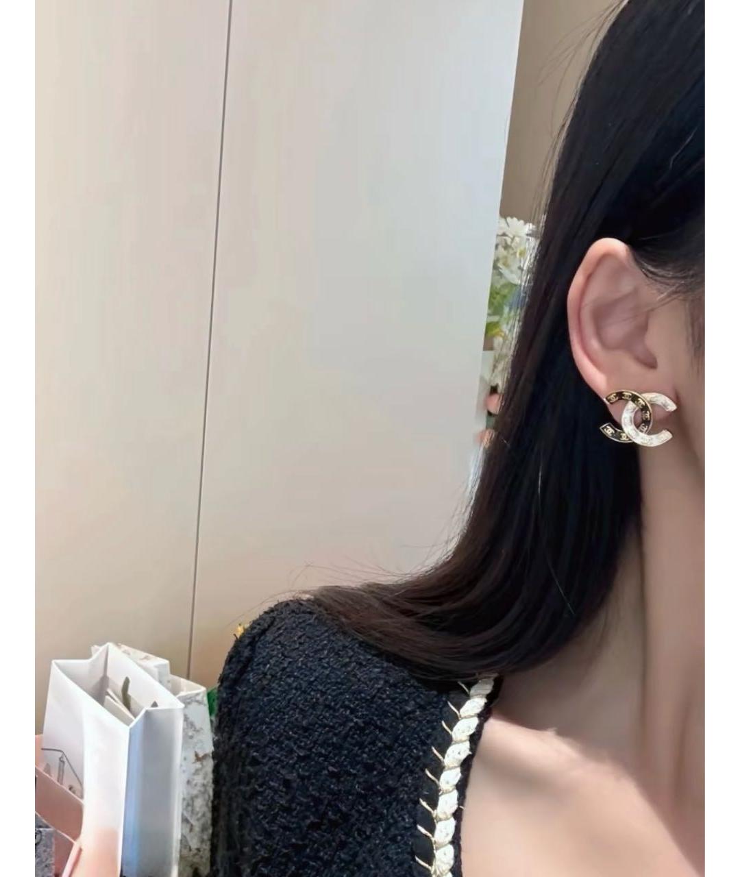 CHANEL Золотые металлические серьги, фото 5