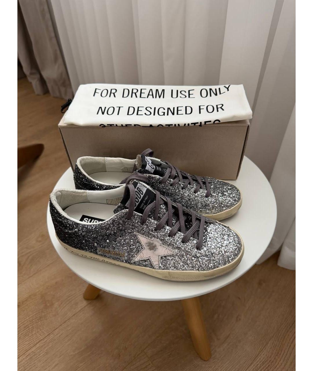 GOLDEN GOOSE DELUXE BRAND Серебряные замшевые кеды, фото 2