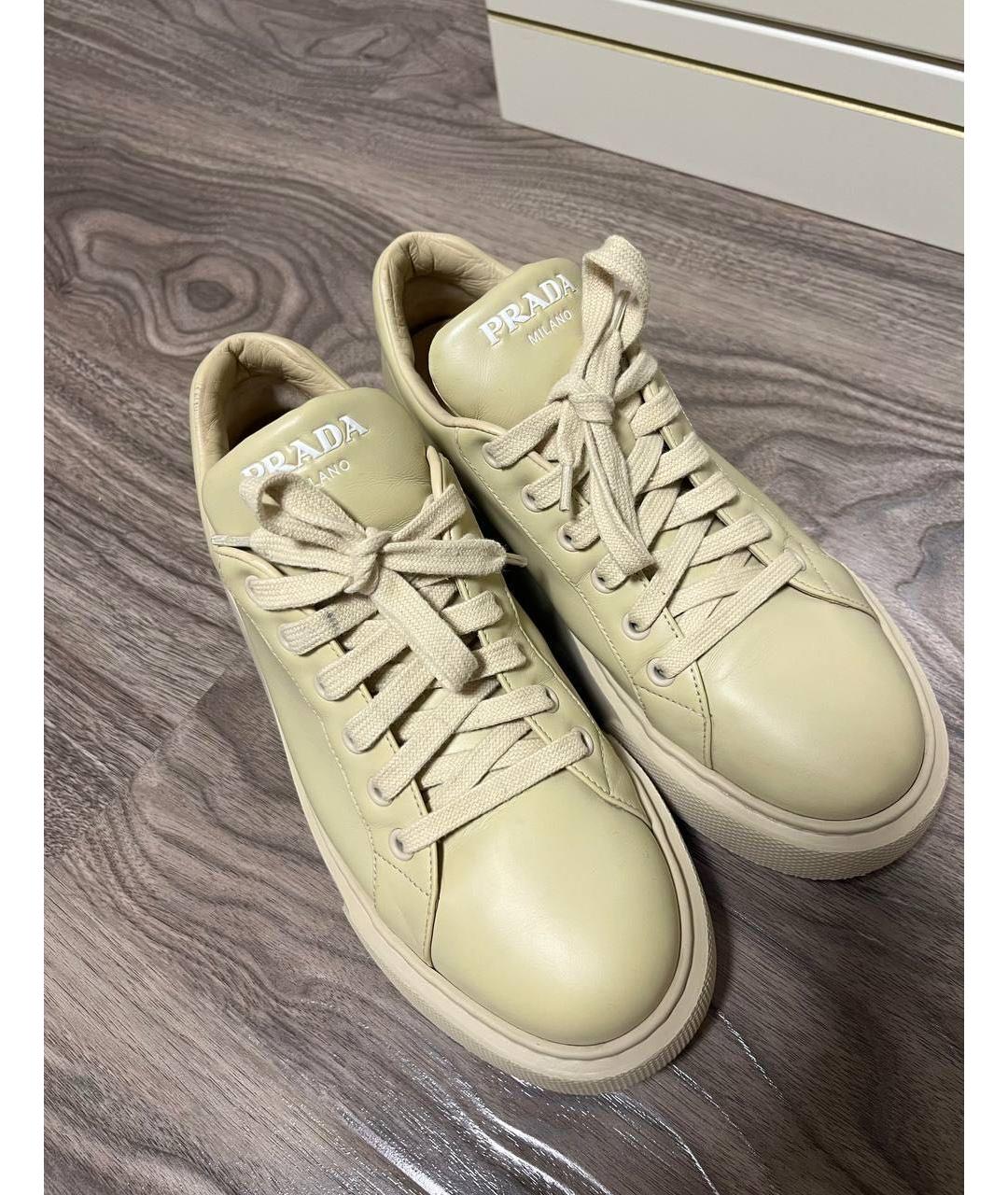 PRADA Бежевые кожаные кеды, фото 2