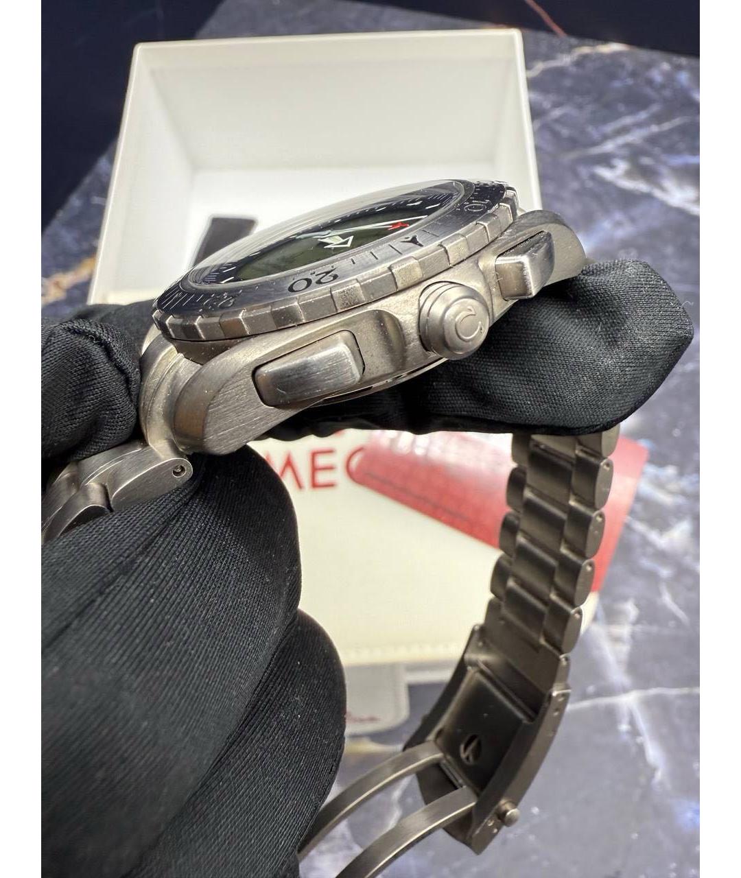 OMEGA Черные металлические часы, фото 2