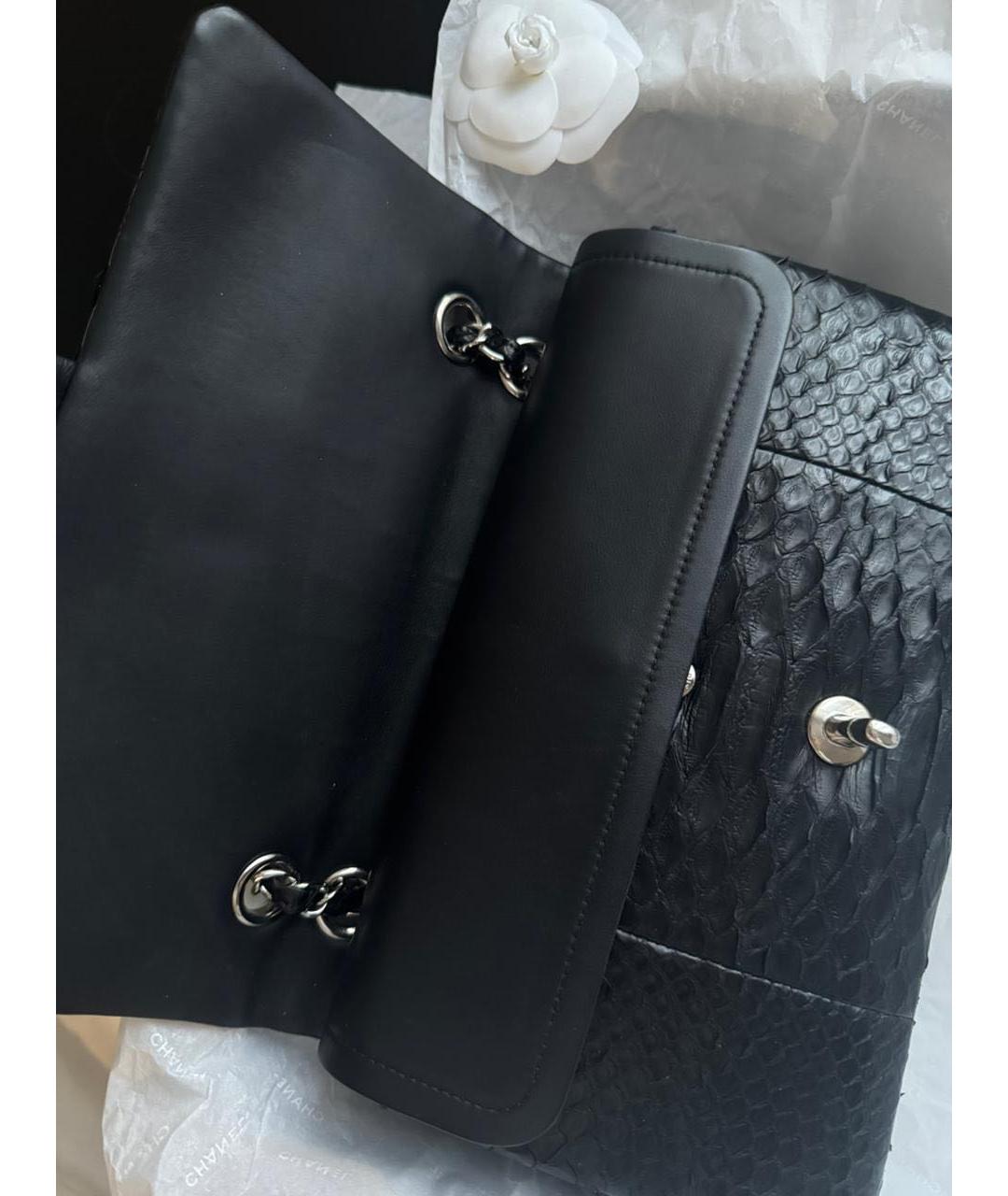 CHANEL Черная сумка через плечо из экзотической кожи, фото 7