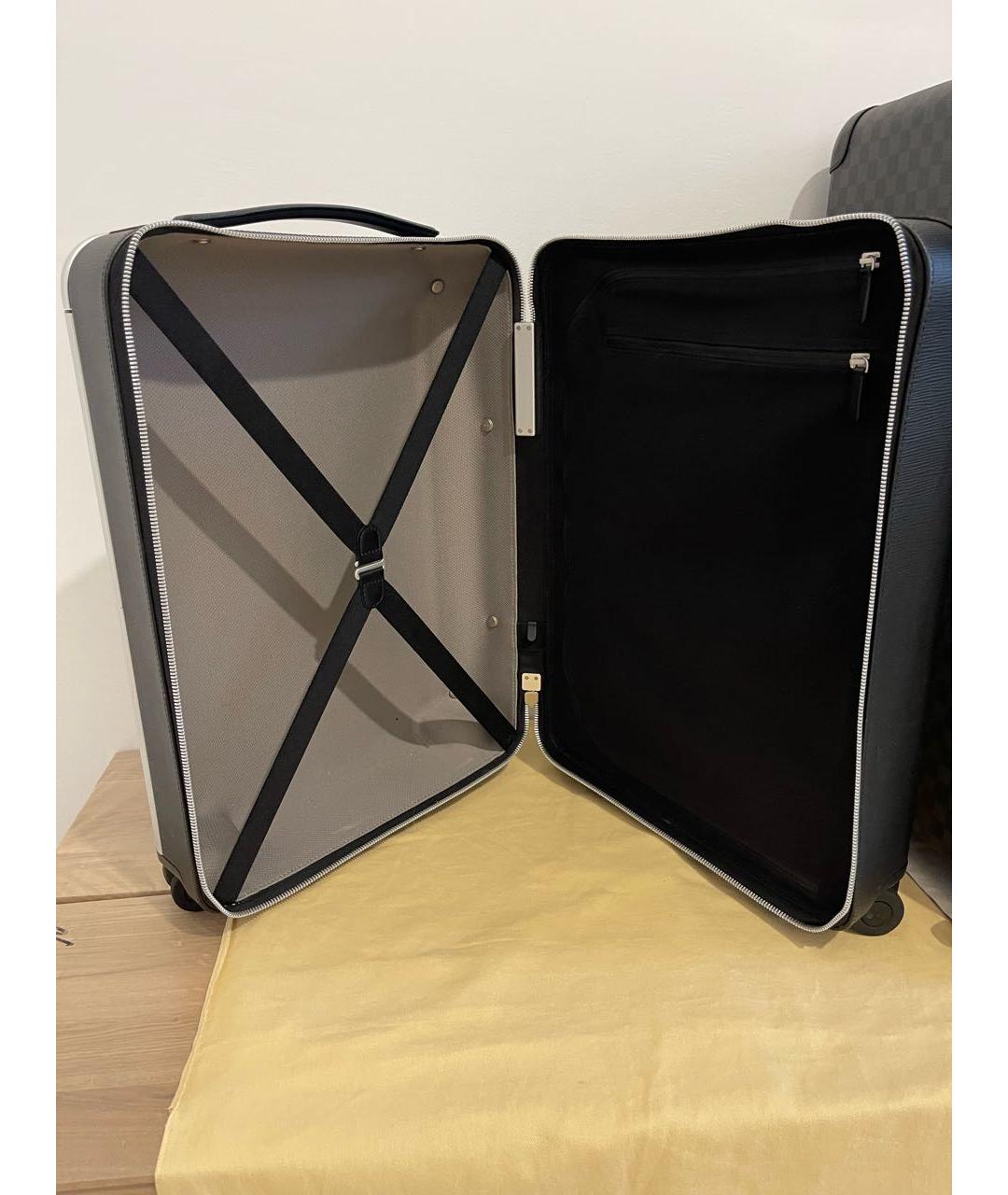 LOUIS VUITTON Антрацитовый кожаный чемодан, фото 4