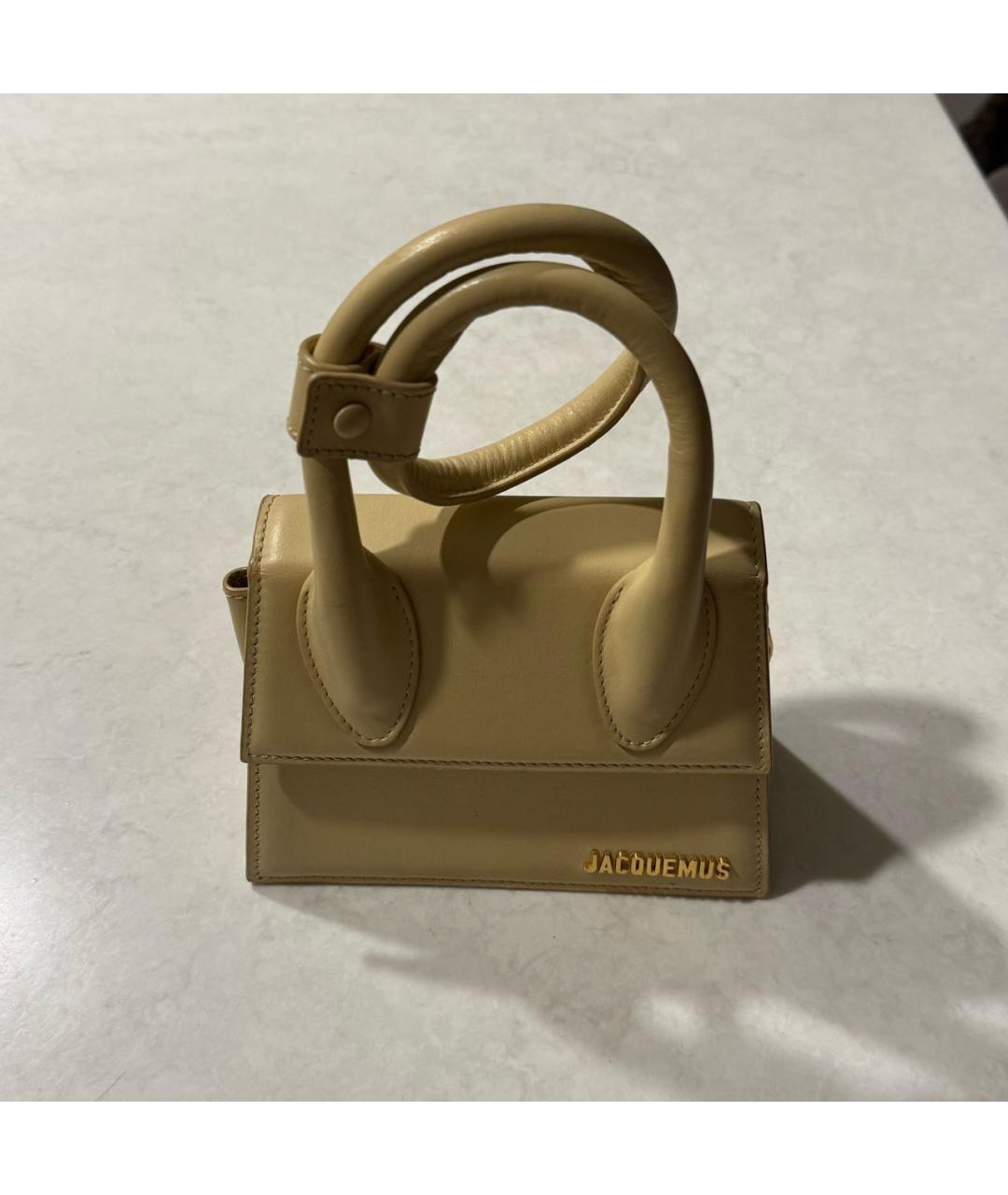 JACQUEMUS Бежевая кожаная сумка с короткими ручками, фото 4