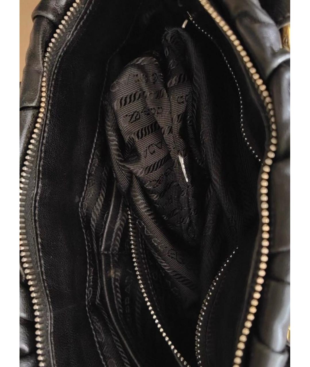 PRADA Черная кожаная сумка с короткими ручками, фото 4