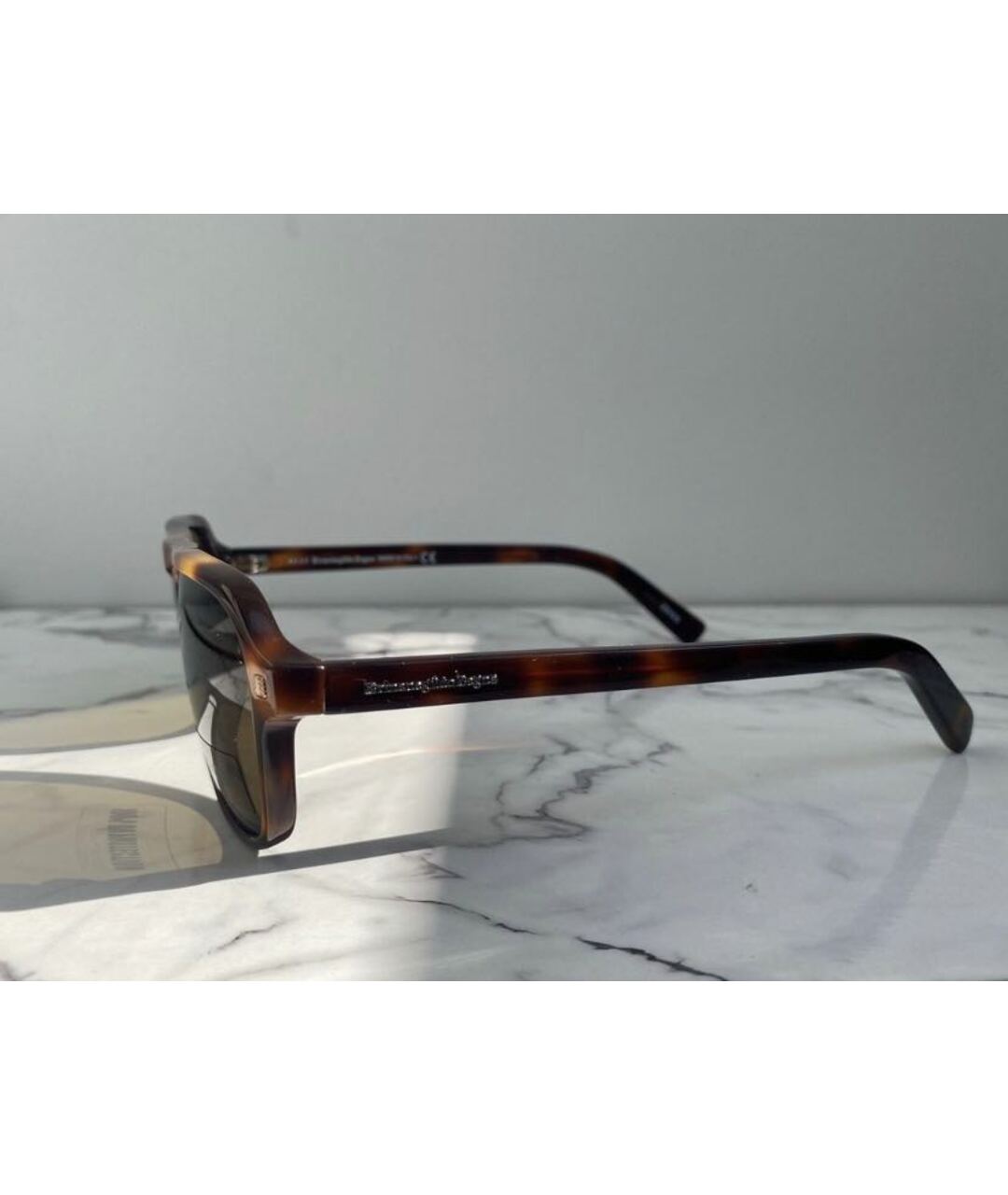 ERMENEGILDO ZEGNA Коричневые пластиковые солнцезащитные очки, фото 3
