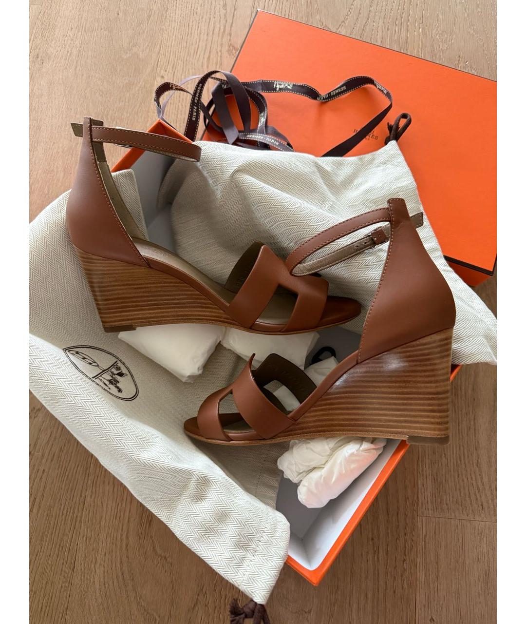 HERMES Коричневые кожаные босоножки, фото 4