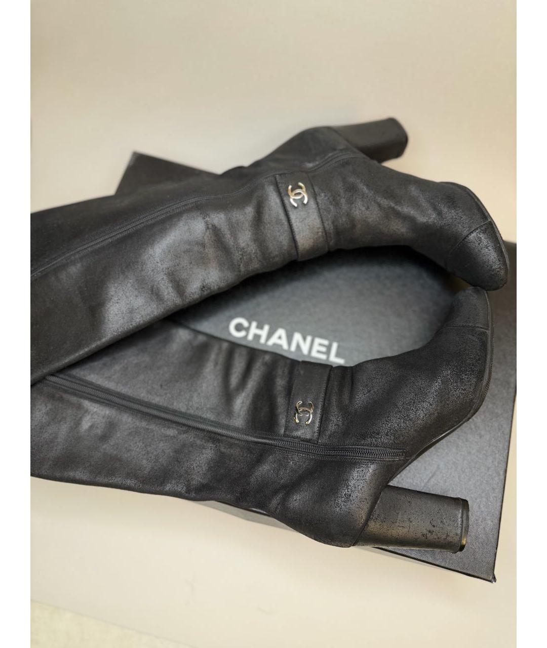 CHANEL Черные замшевые сапоги, фото 5