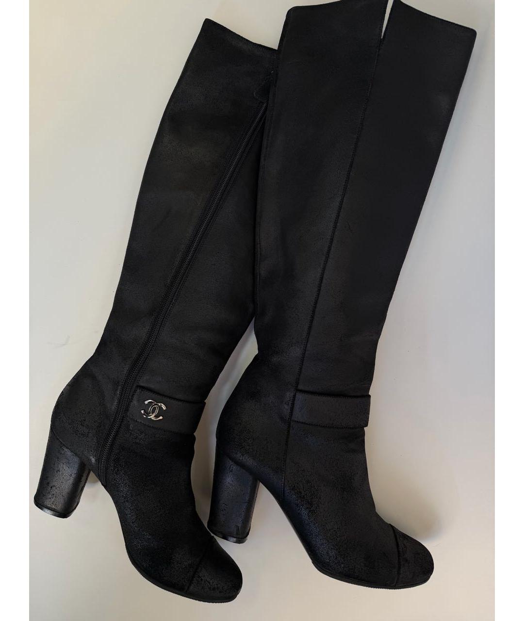 CHANEL Черные замшевые сапоги, фото 6