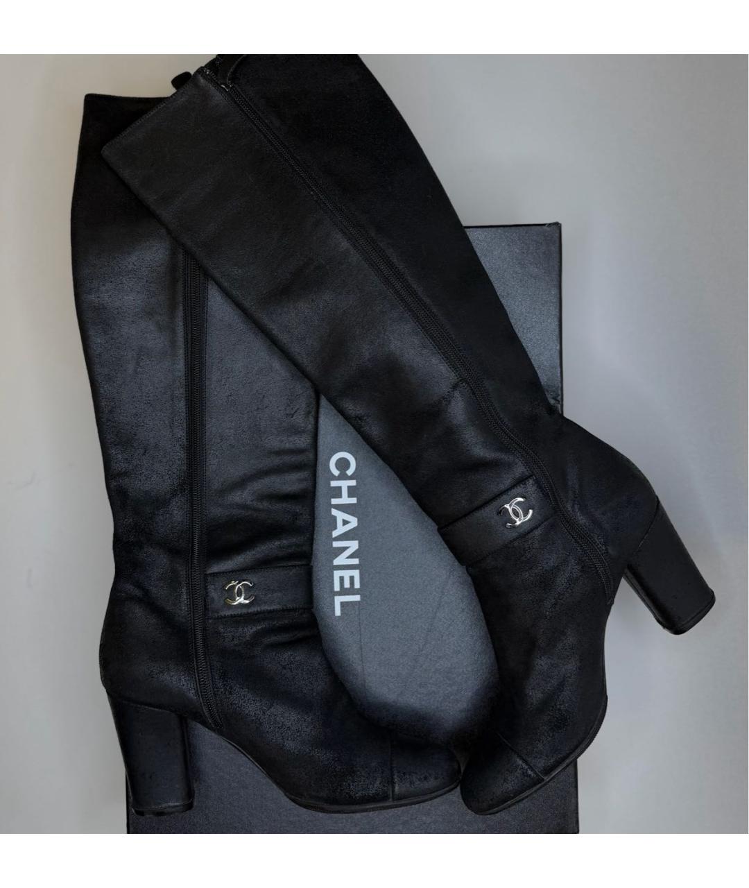 CHANEL Черные замшевые сапоги, фото 4