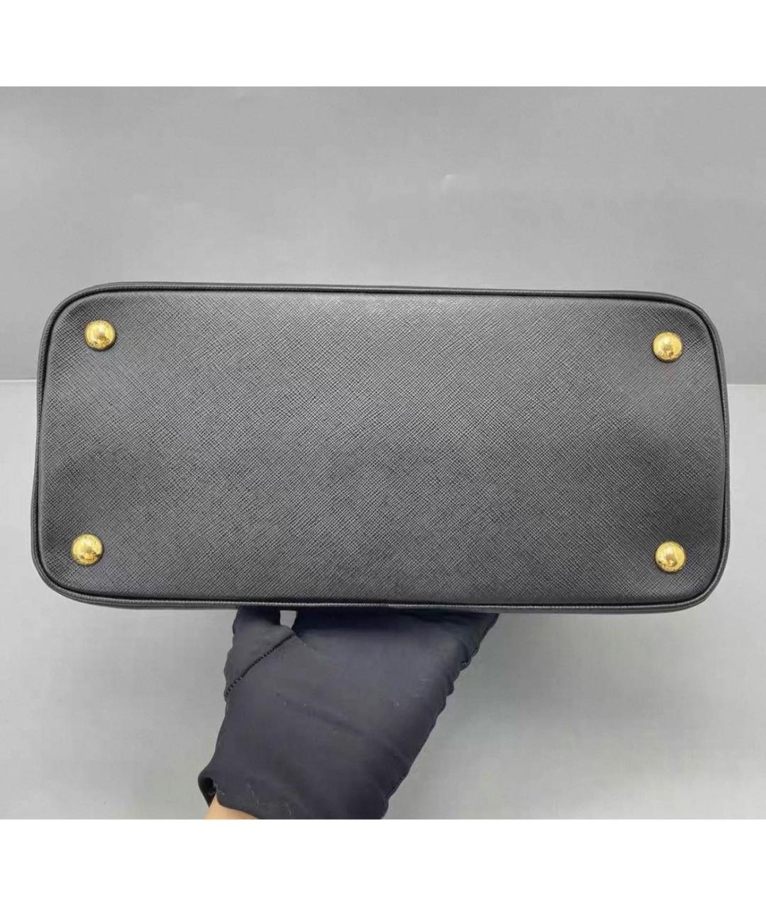 PRADA Черная кожаная сумка через плечо, фото 4