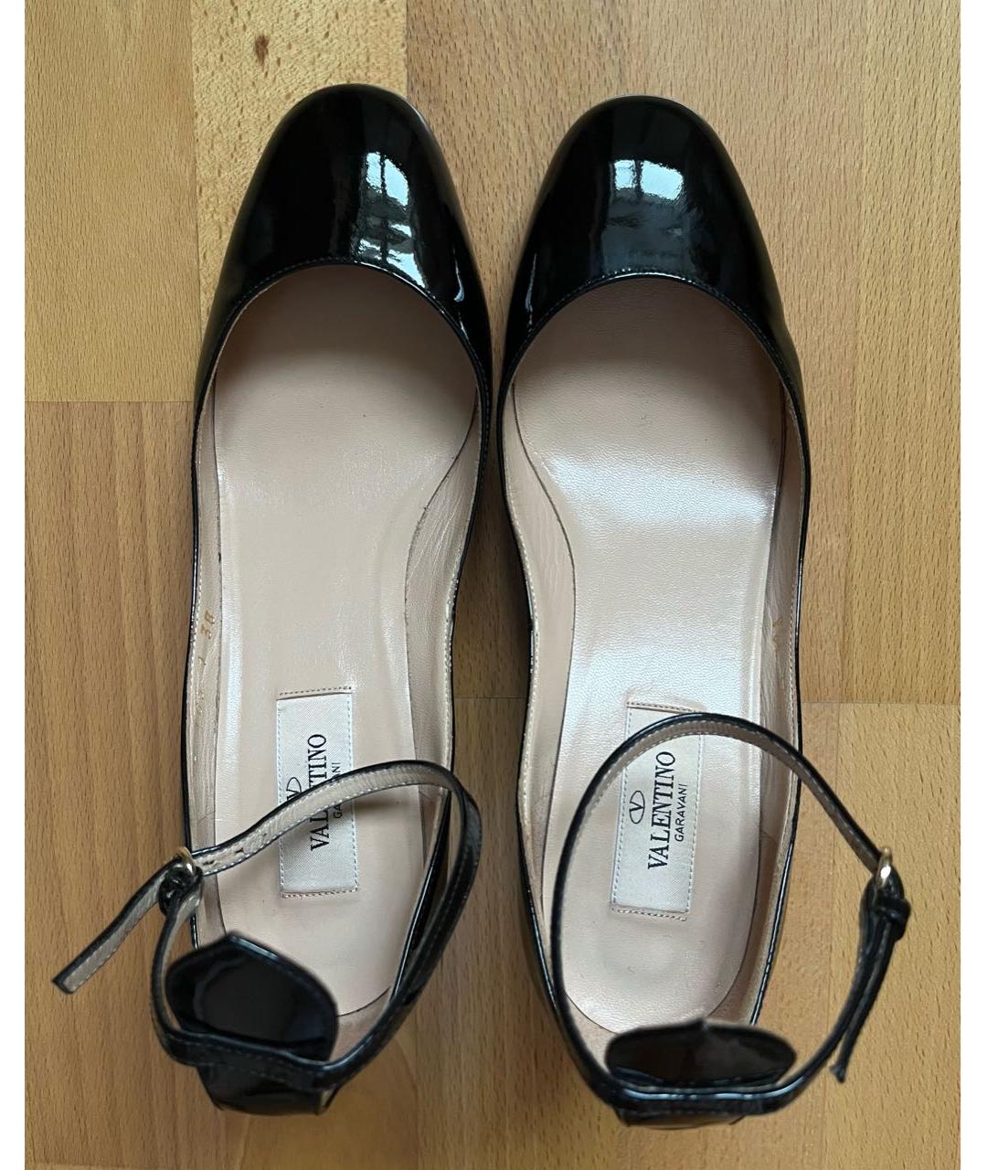 VALENTINO Черные туфли из лакированной кожи, фото 3