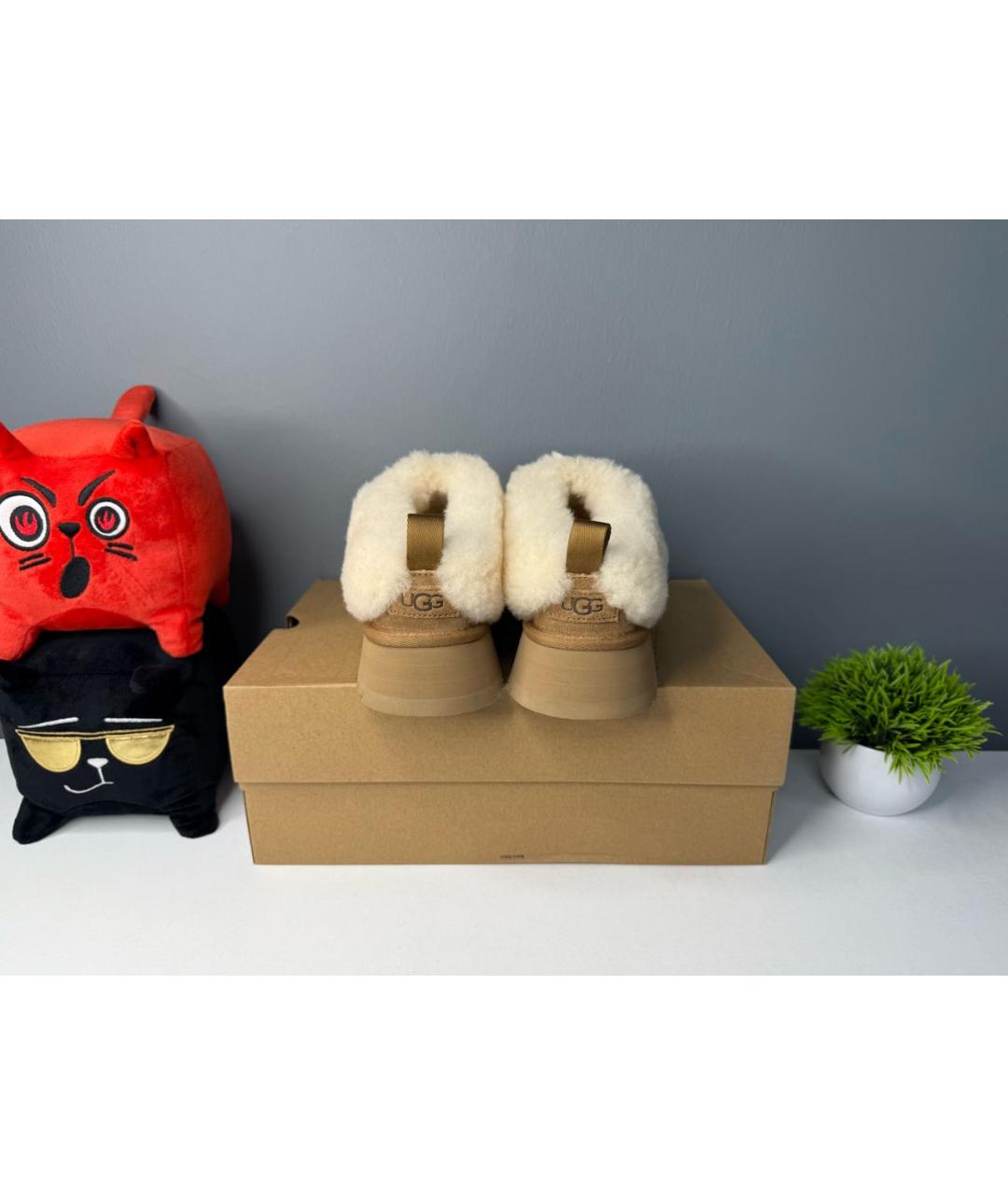 UGG AUSTRALIA Коричневые замшевые сабо, фото 8