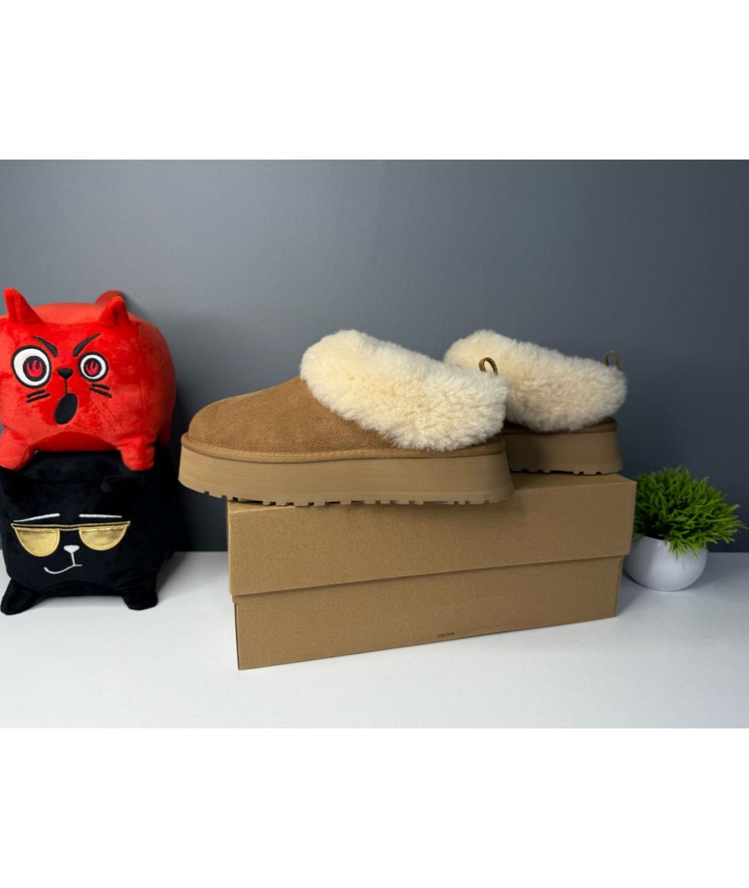 UGG AUSTRALIA Коричневые замшевые сабо, фото 3