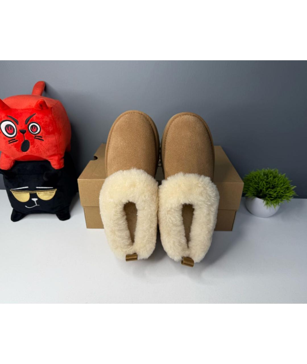 UGG AUSTRALIA Коричневые замшевые сабо, фото 5