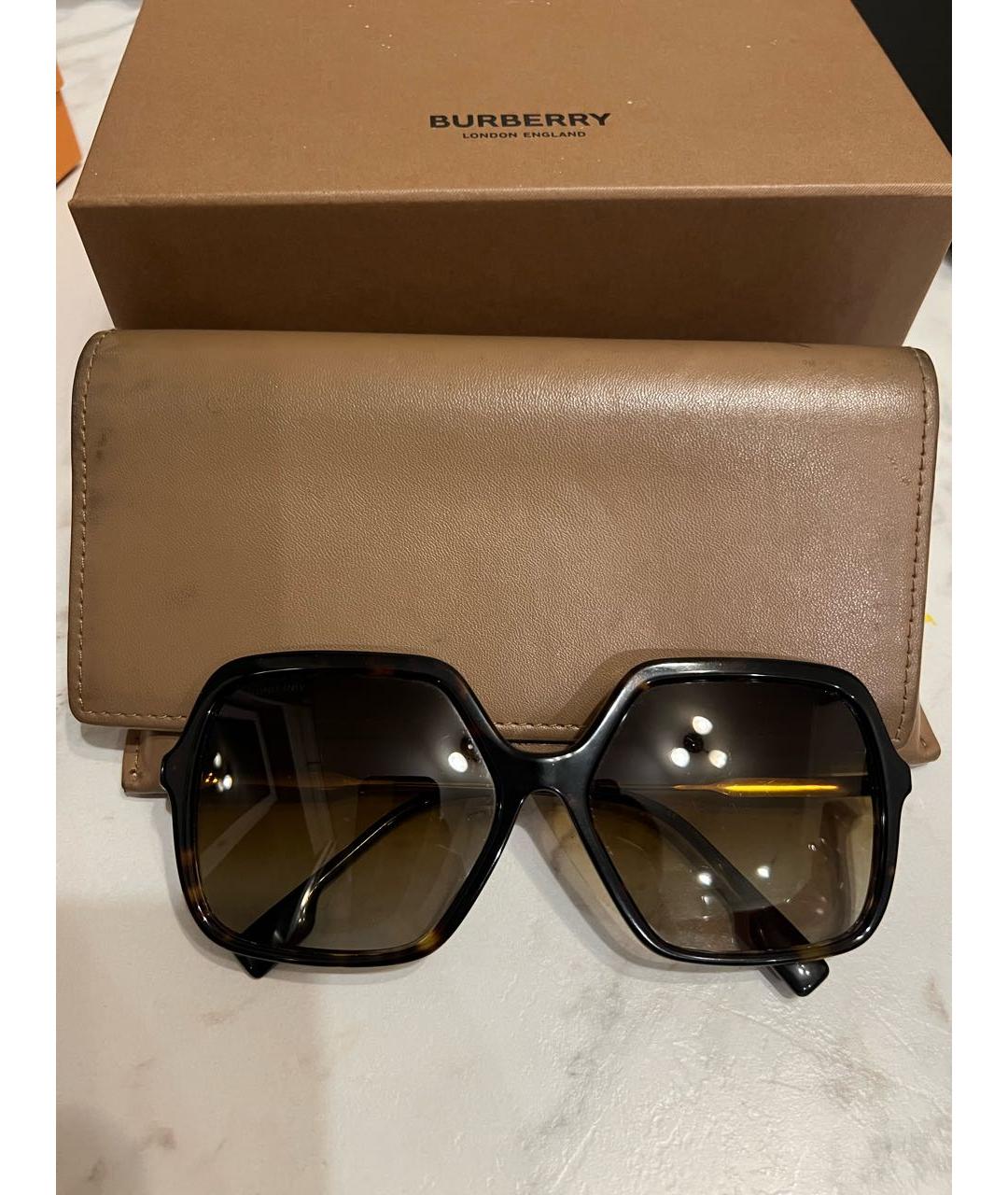 BURBERRY Коричневые пластиковые солнцезащитные очки, фото 8