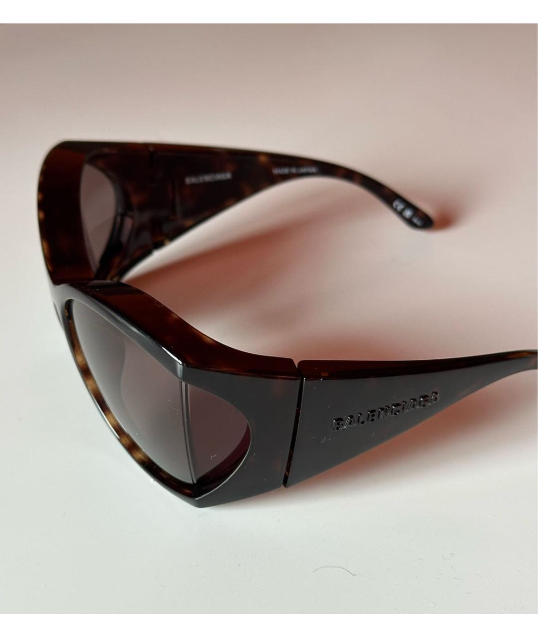 BALENCIAGA Коричневые пластиковые солнцезащитные очки, фото 2