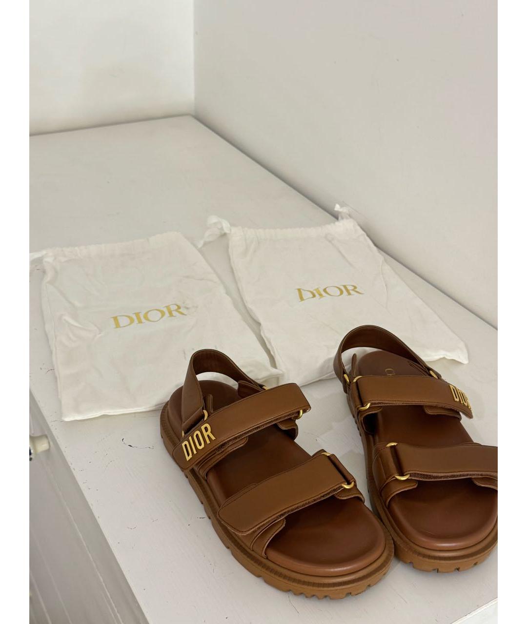 CHRISTIAN DIOR Коричневые кожаные сандалии, фото 5