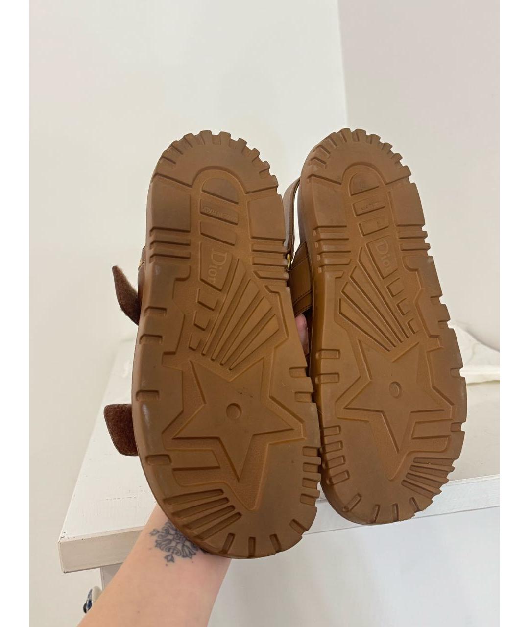CHRISTIAN DIOR Коричневые кожаные сандалии, фото 4