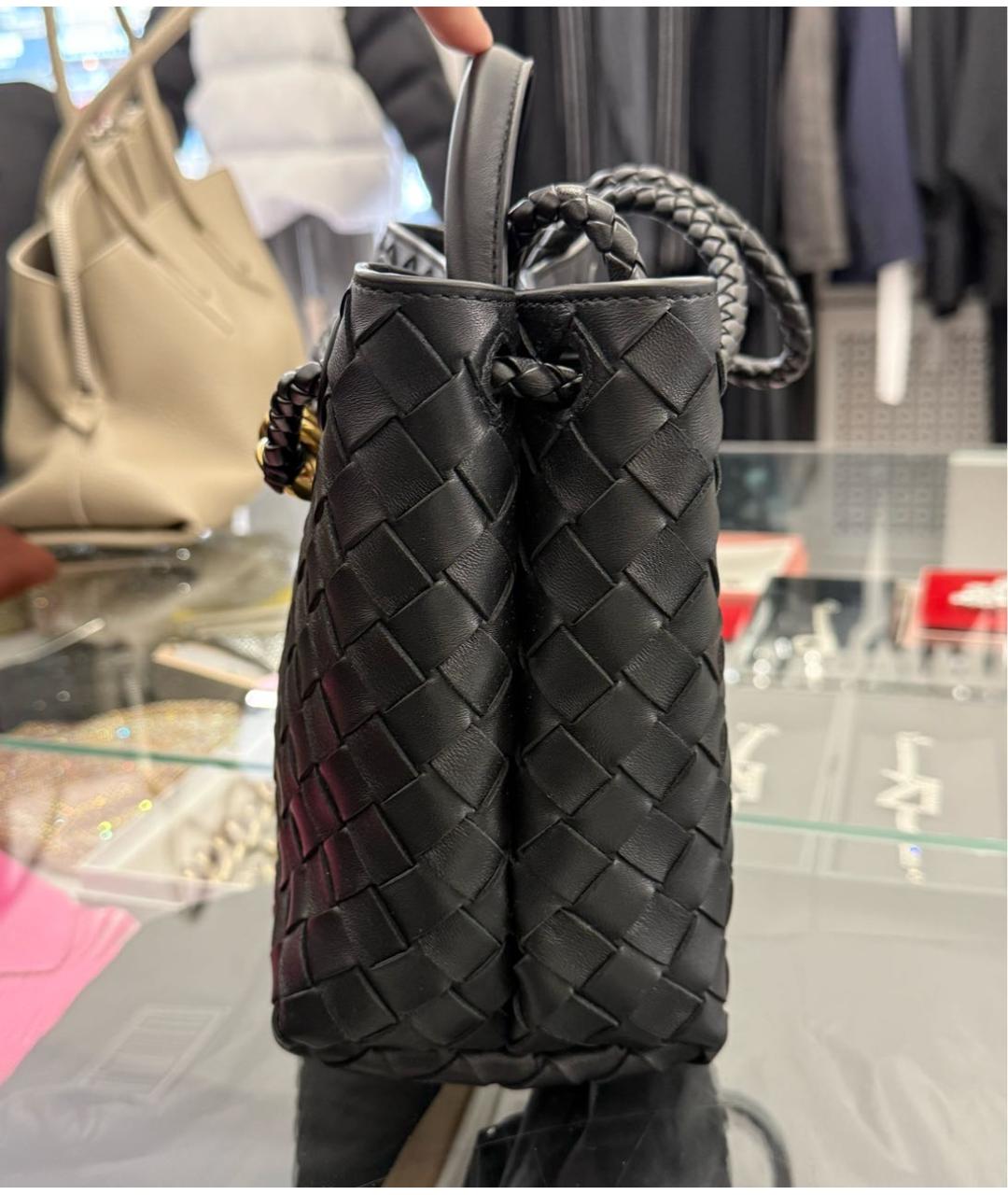 BOTTEGA VENETA Черная кожаная сумка с короткими ручками, фото 2