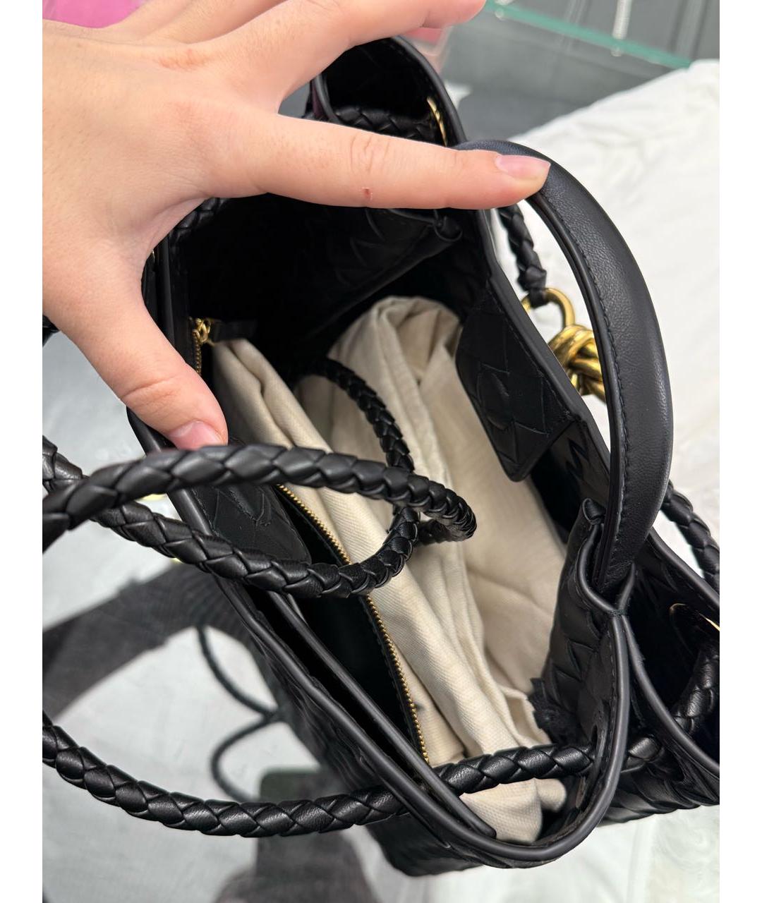 BOTTEGA VENETA Черная кожаная сумка с короткими ручками, фото 5