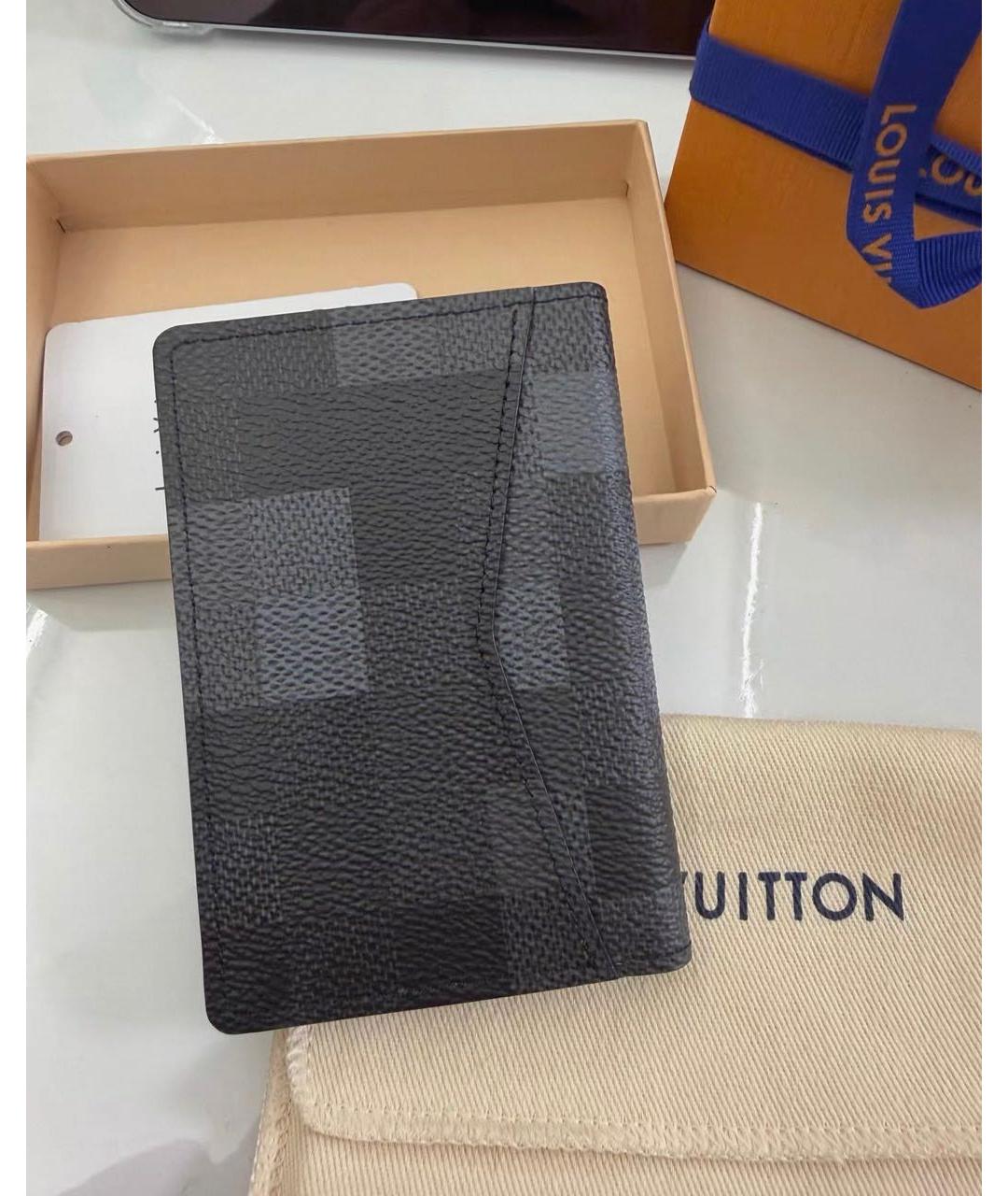 LOUIS VUITTON Антрацитовый кожаный кардхолдер, фото 4