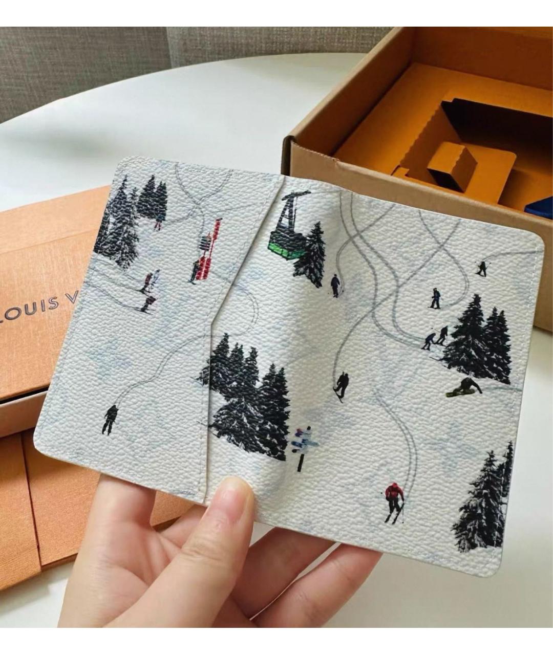 LOUIS VUITTON Белый кожаный кардхолдер, фото 3