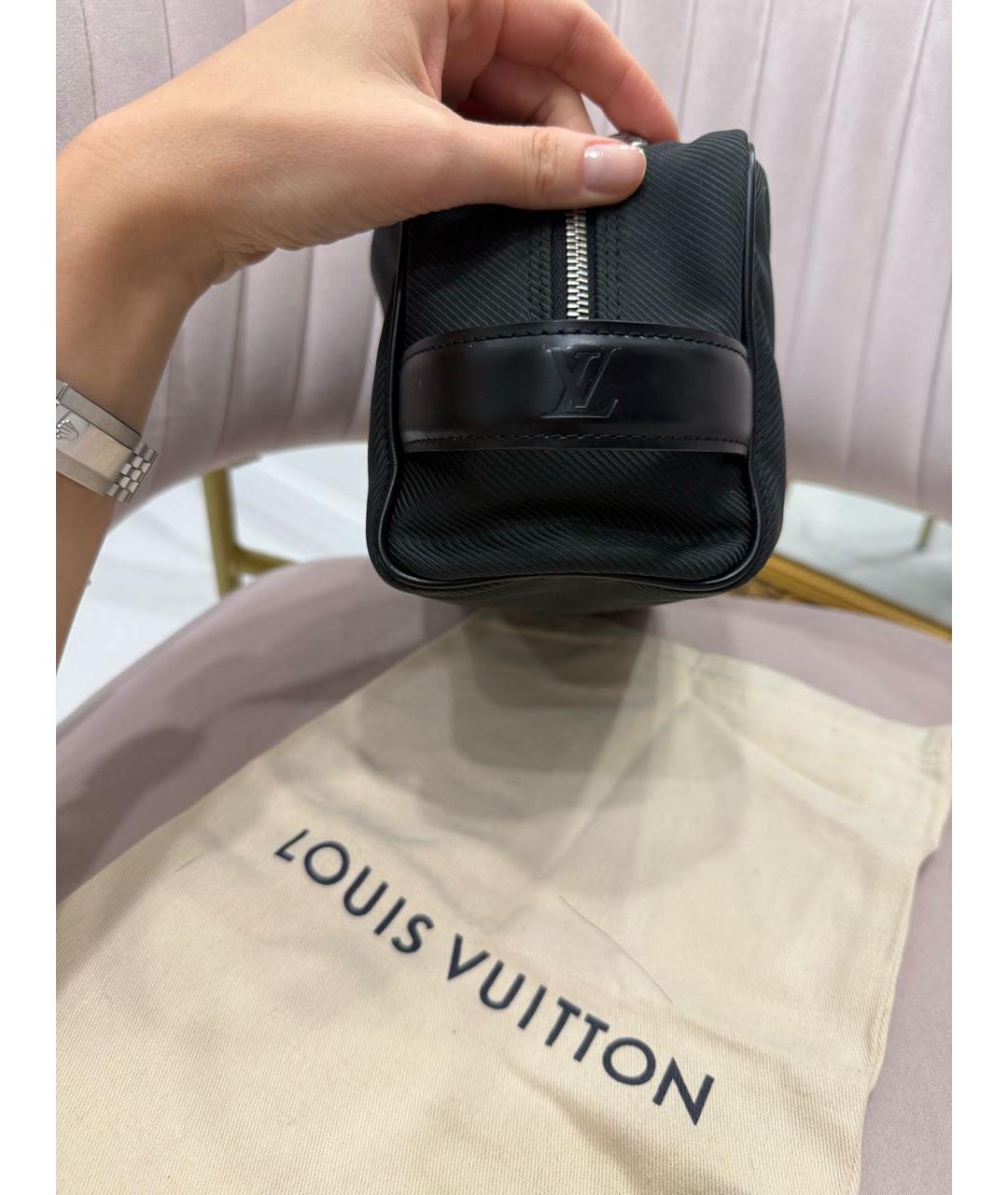 LOUIS VUITTON Черная тканевая косметичка, фото 3